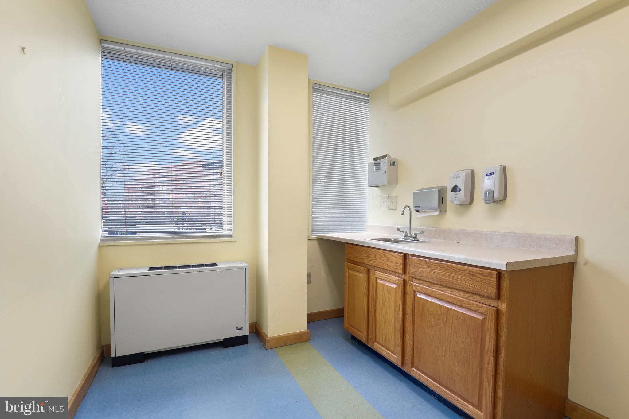 CHARLES VILLAGE - Commercial Sale