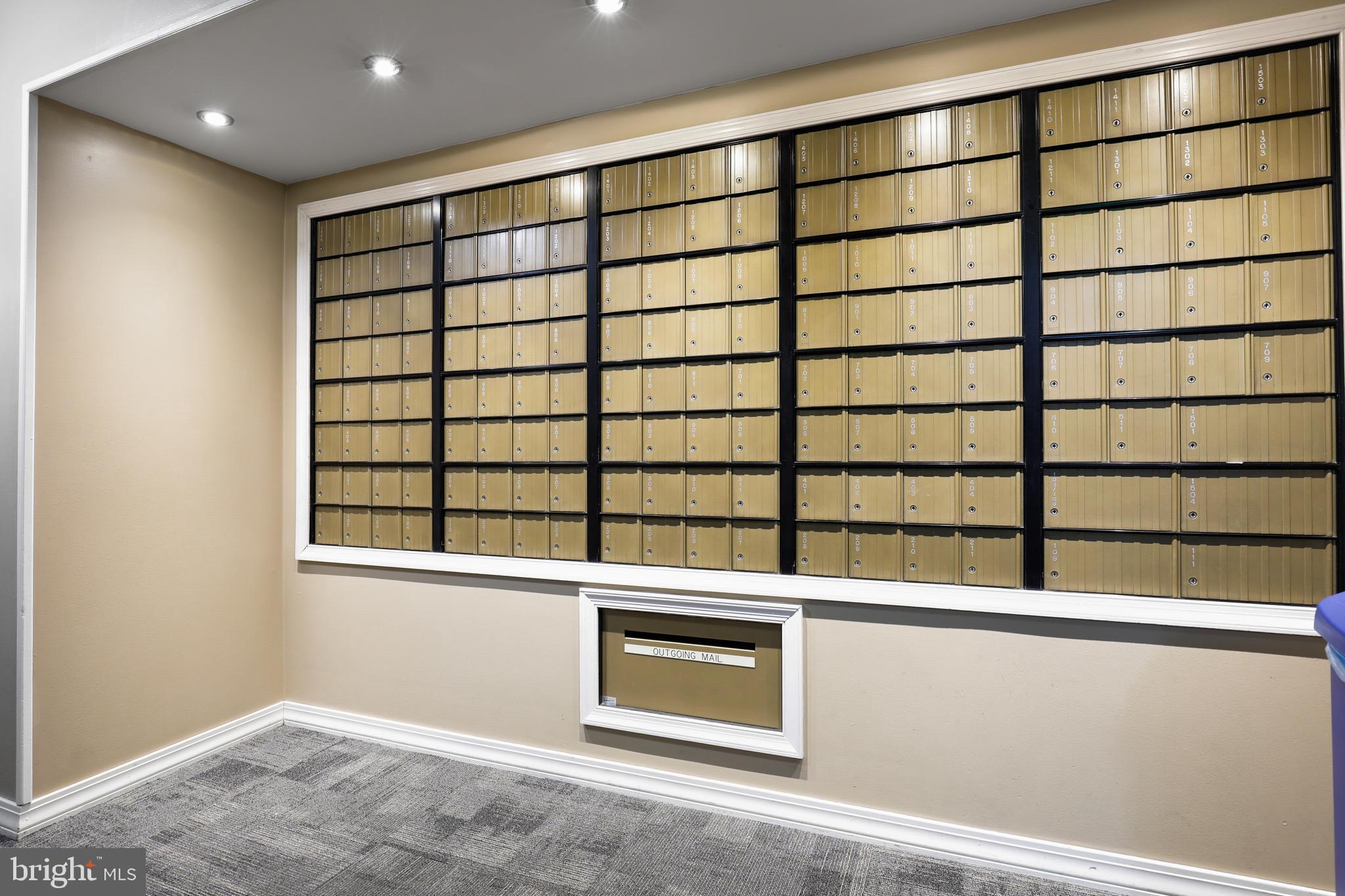 CHARLES VILLAGE - Commercial Sale