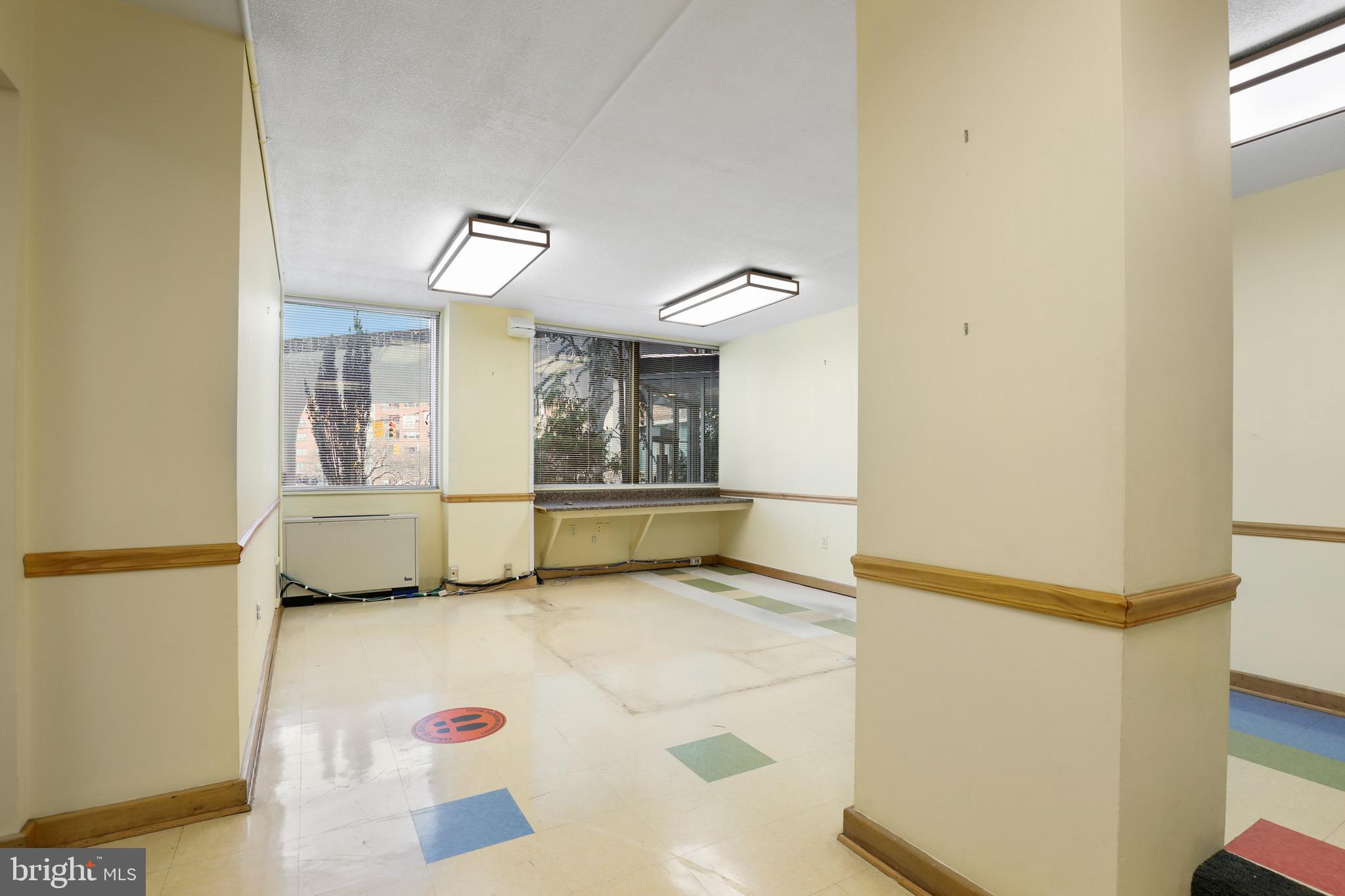 CHARLES VILLAGE - Commercial Sale