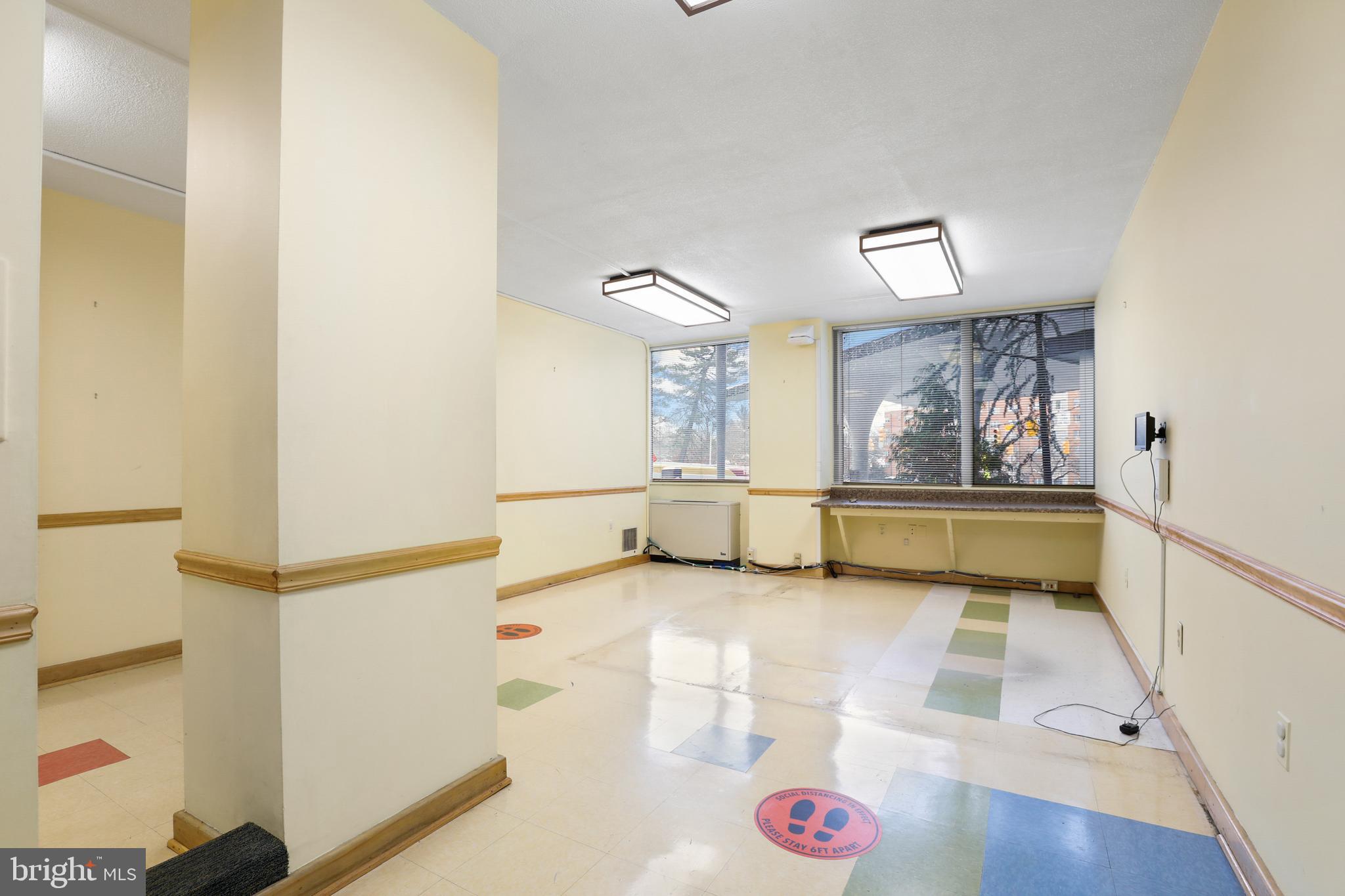 CHARLES VILLAGE - Commercial Sale