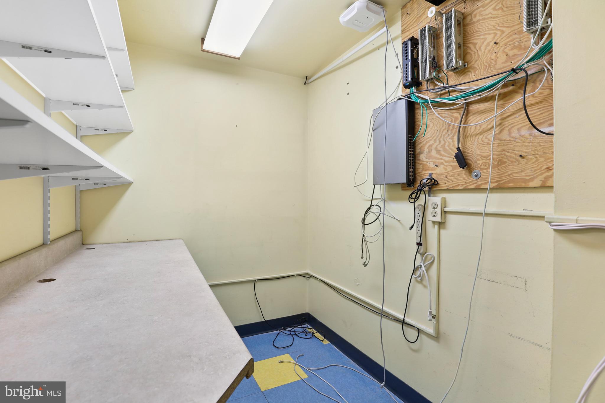 CHARLES VILLAGE - Commercial Sale