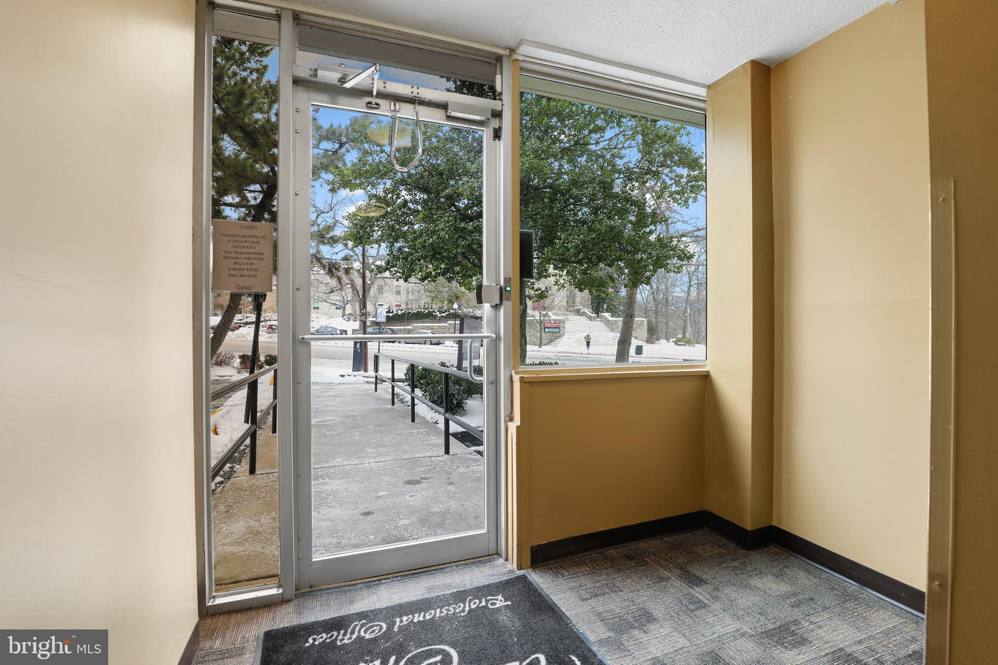 CHARLES VILLAGE - Commercial Sale