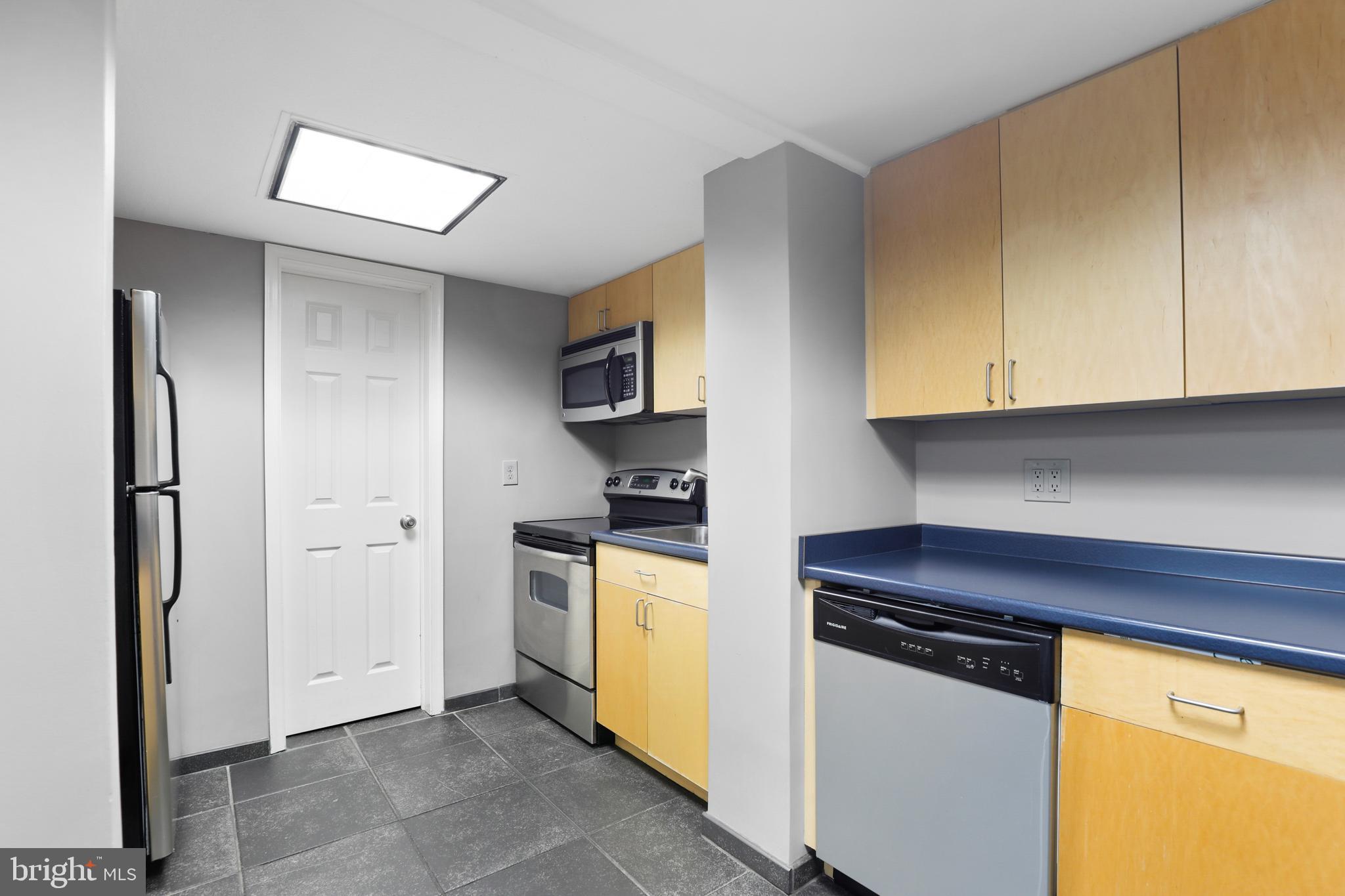 CHARLES VILLAGE - Commercial Sale