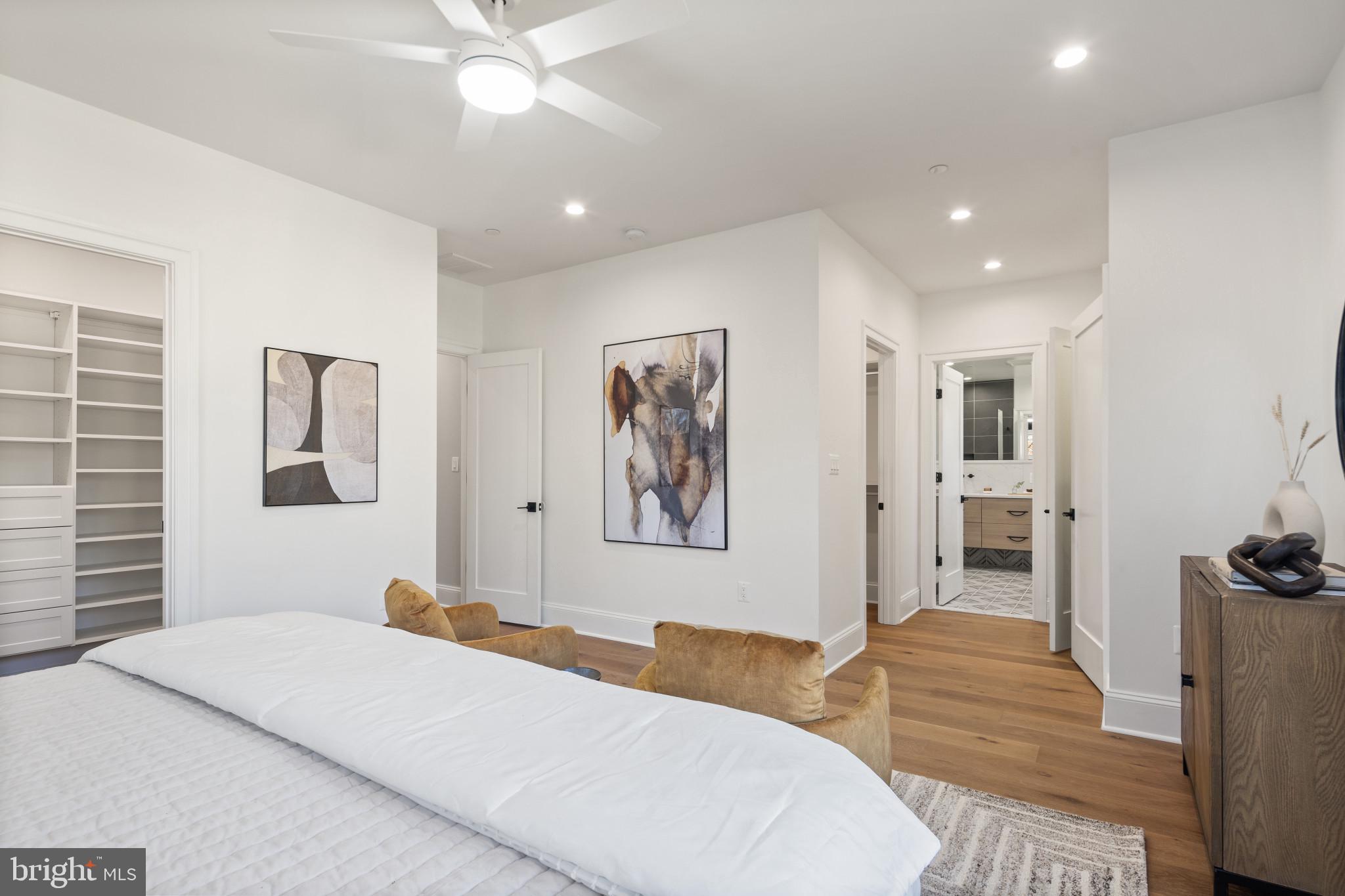 NORTH CLEVELAND PARK - Residential