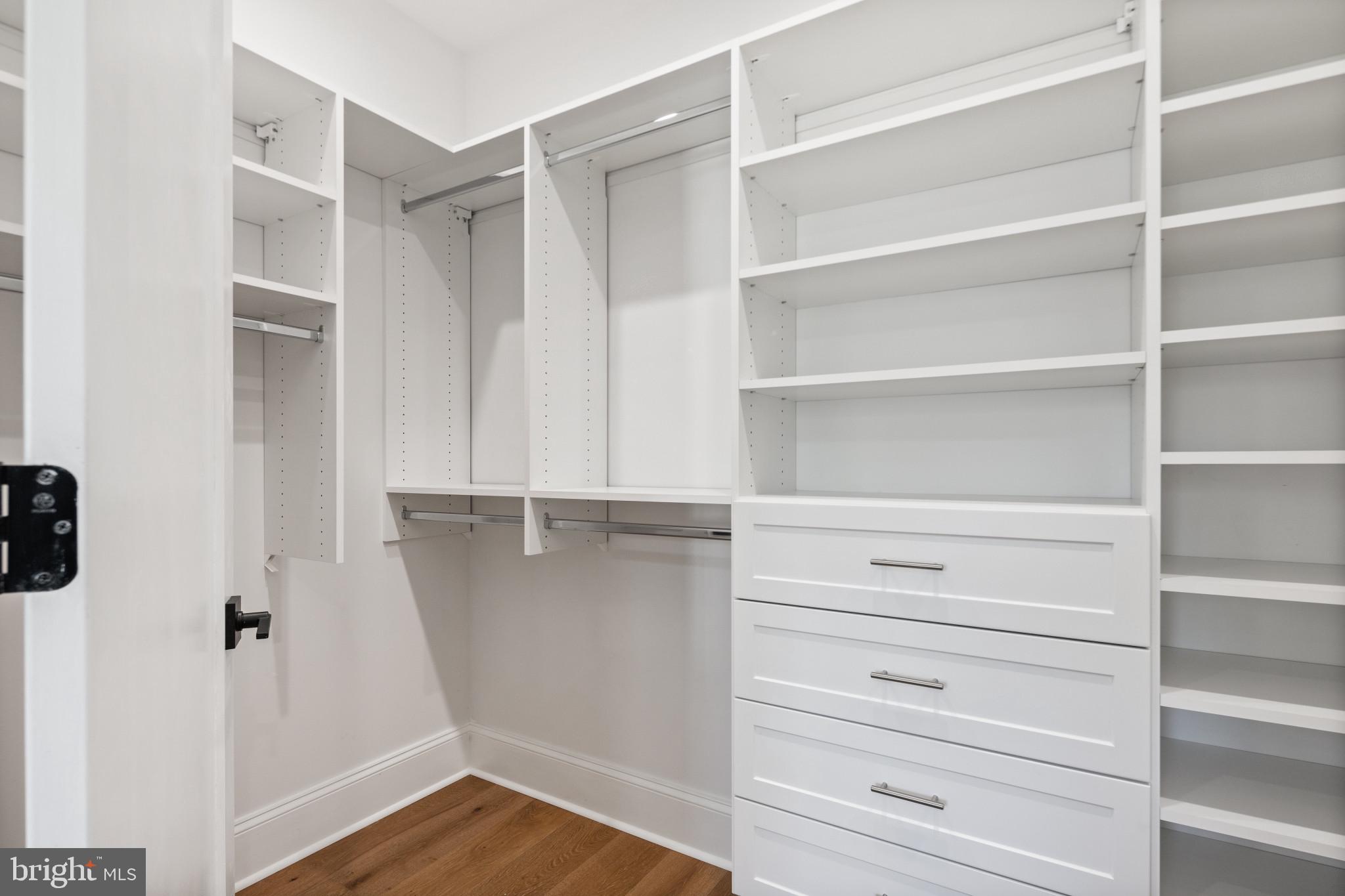 NORTH CLEVELAND PARK - Residential