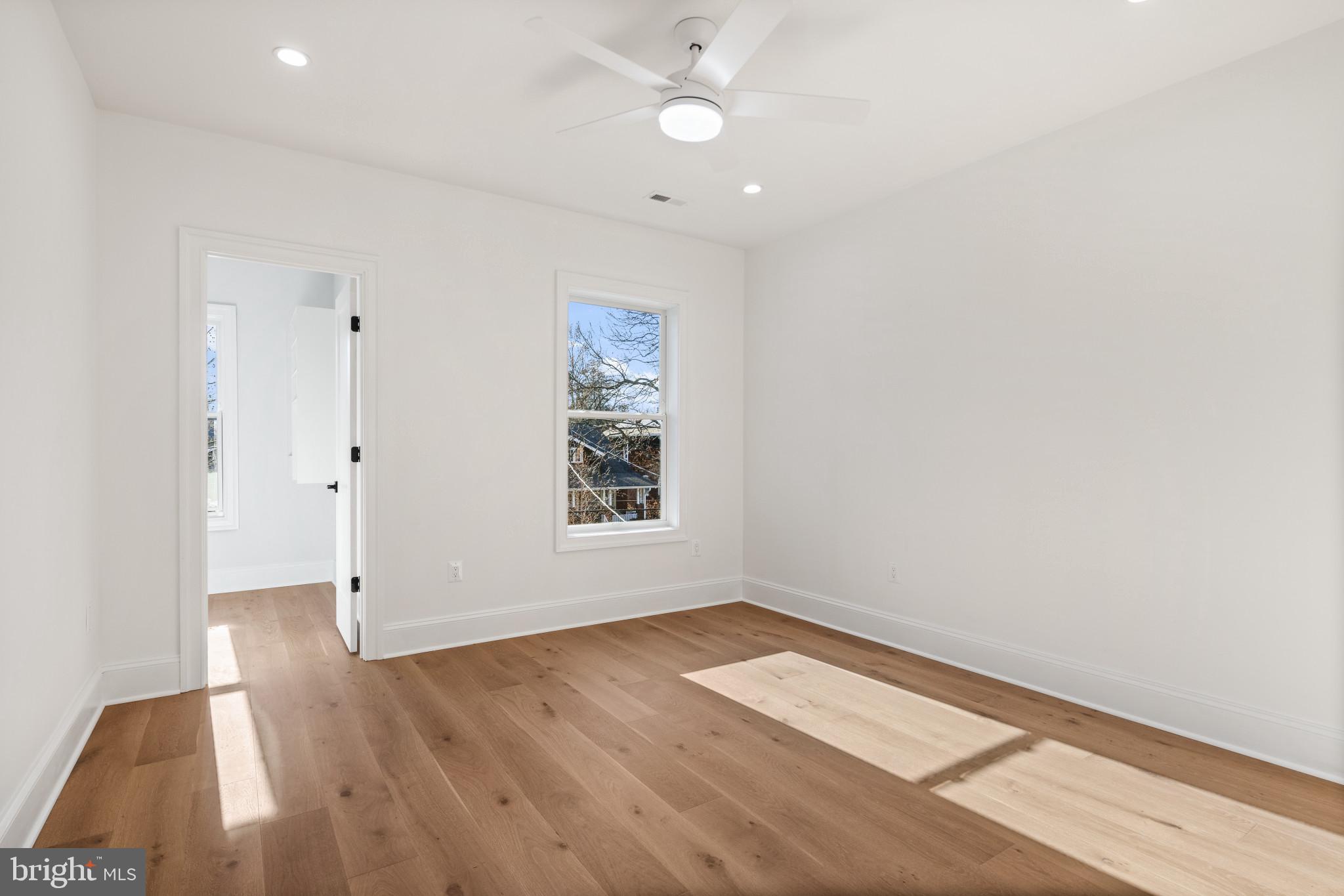 NORTH CLEVELAND PARK - Residential