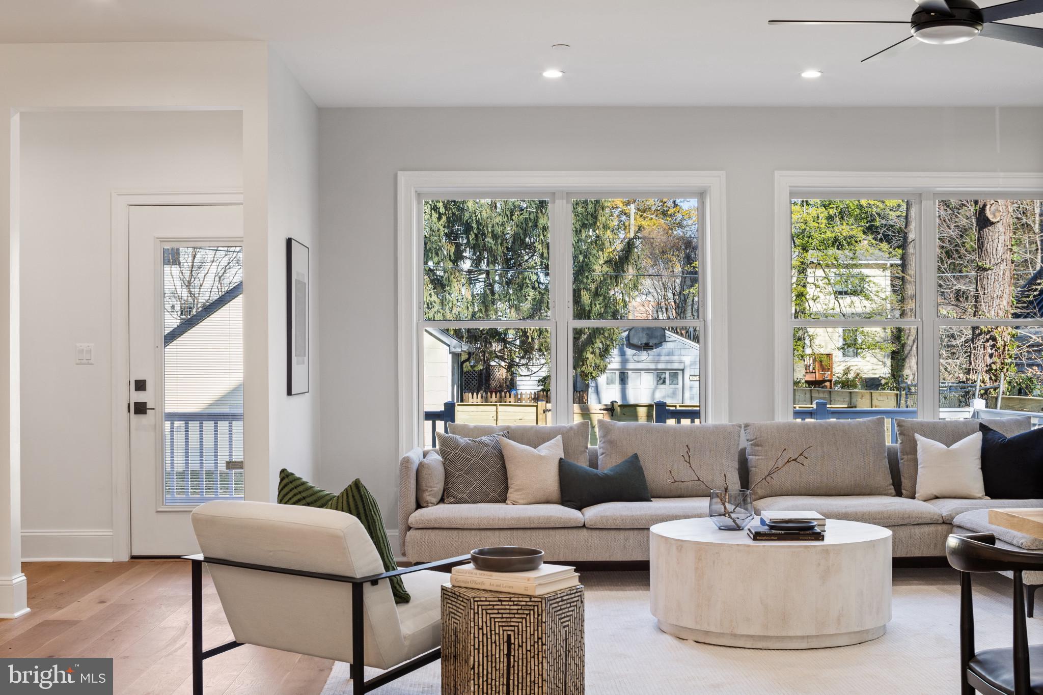 NORTH CLEVELAND PARK - Residential