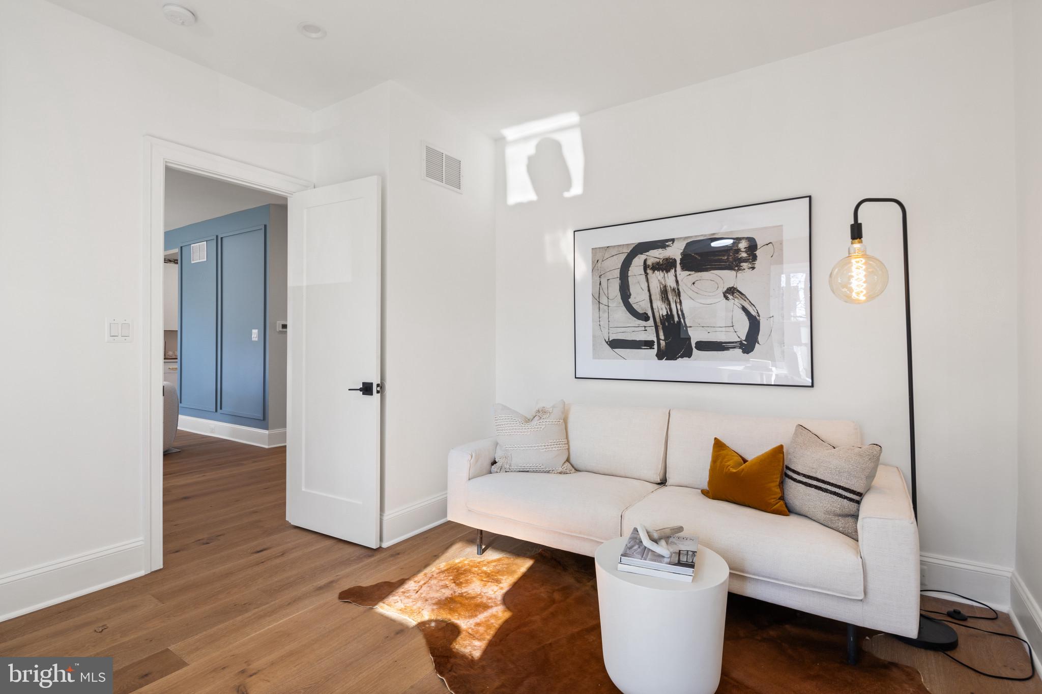 NORTH CLEVELAND PARK - Residential