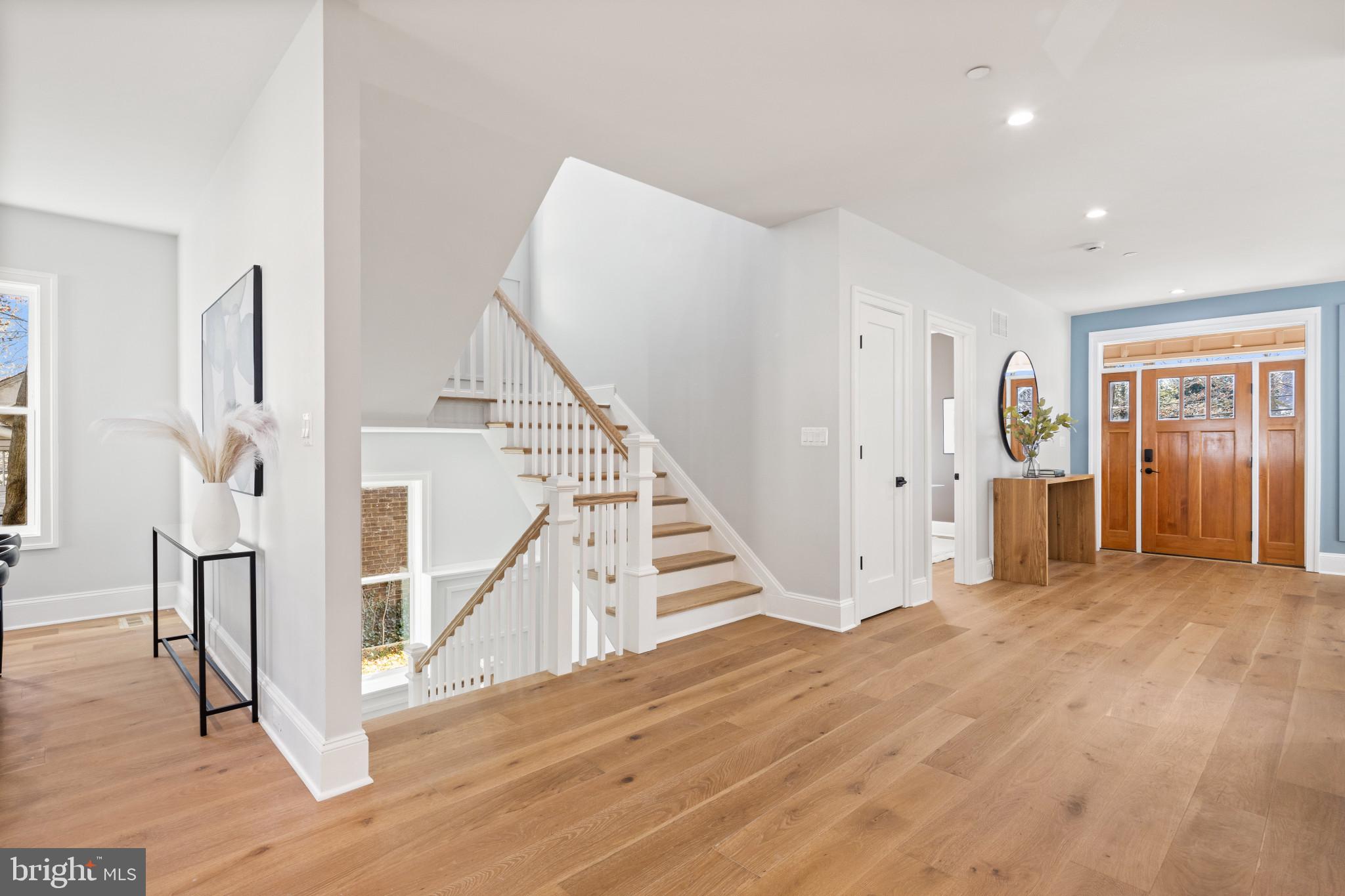 NORTH CLEVELAND PARK - Residential