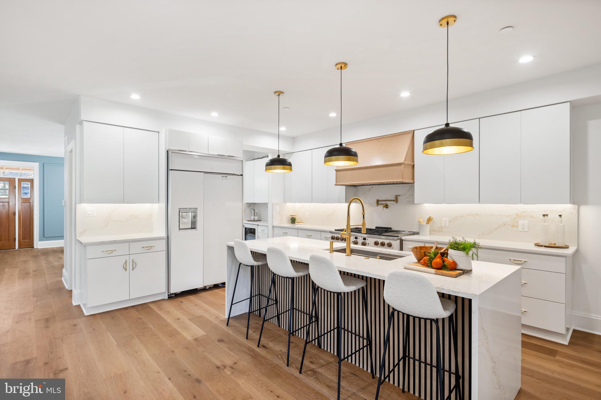 NORTH CLEVELAND PARK - Residential