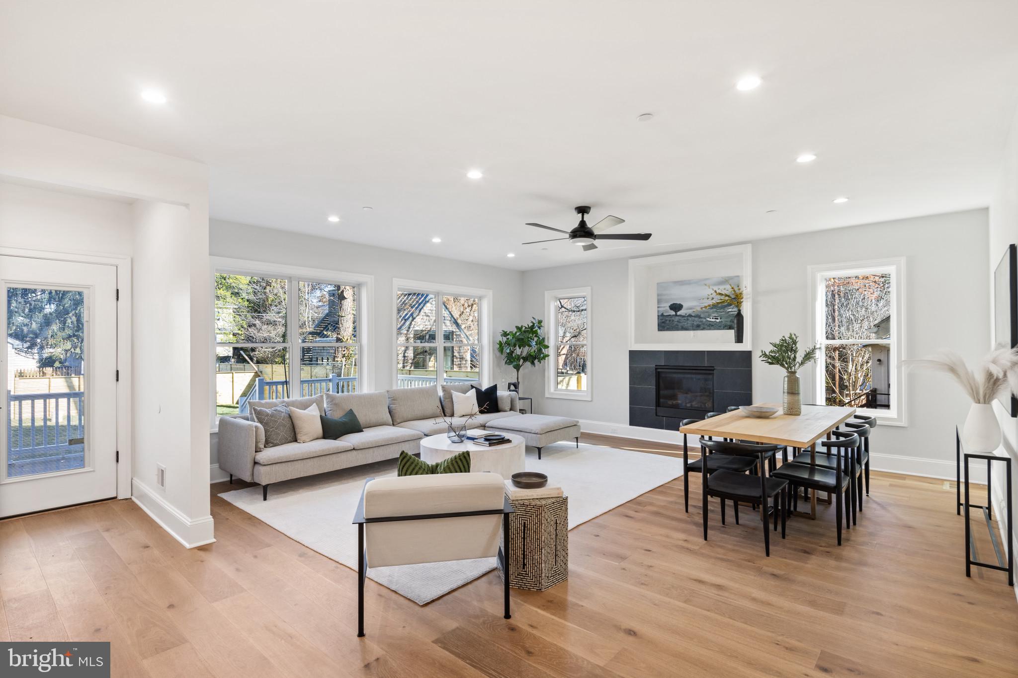 NORTH CLEVELAND PARK - Residential