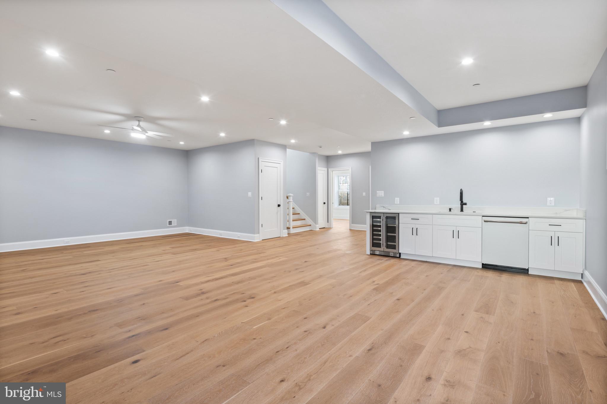 NORTH CLEVELAND PARK - Residential