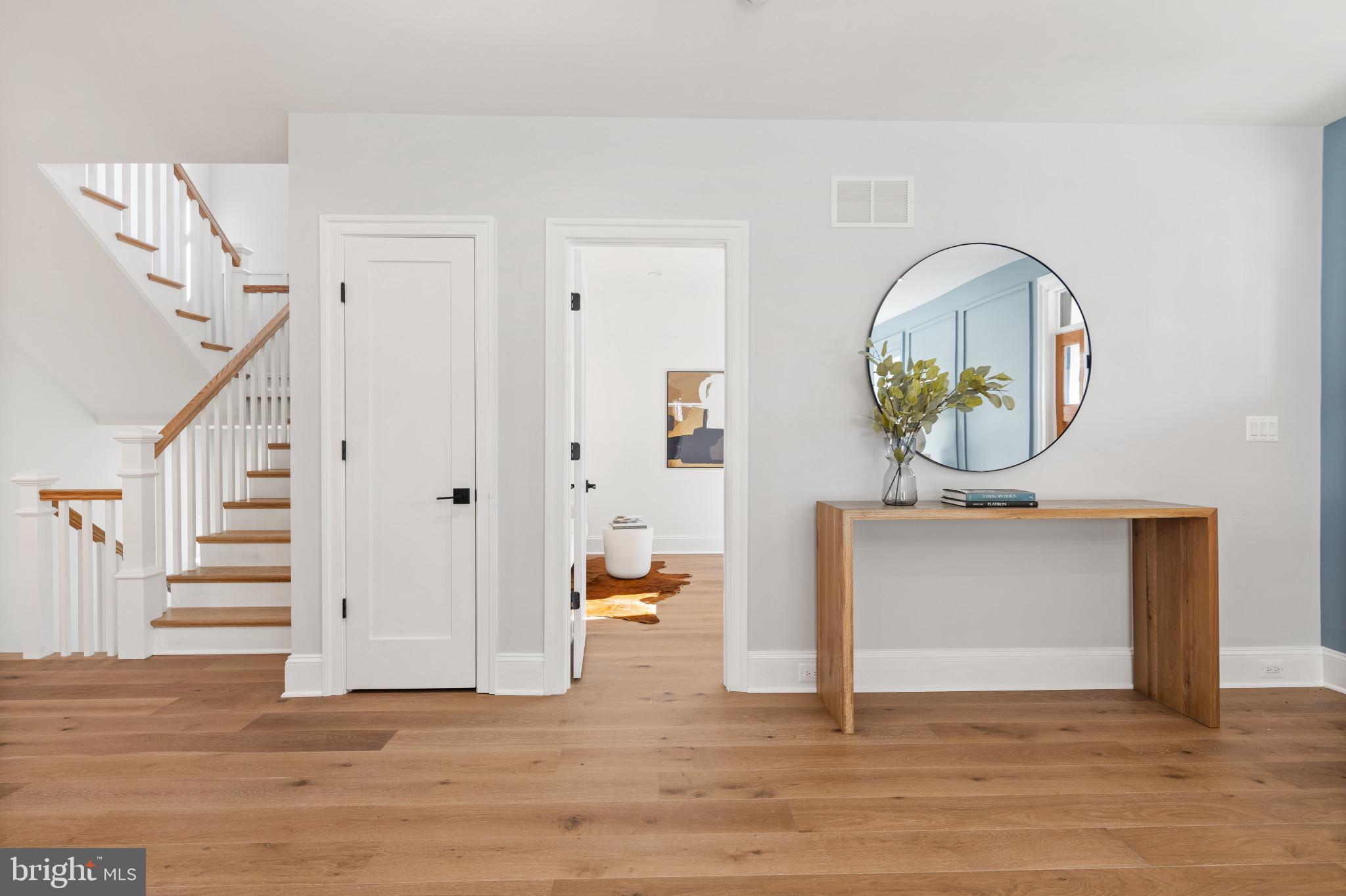 NORTH CLEVELAND PARK - Residential