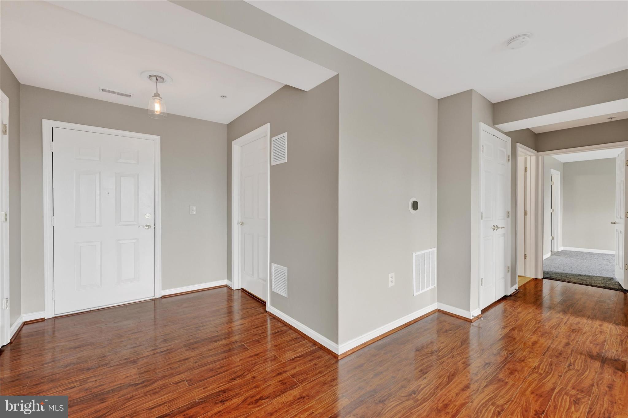 ROUNDWOOD RIDGE - Residential