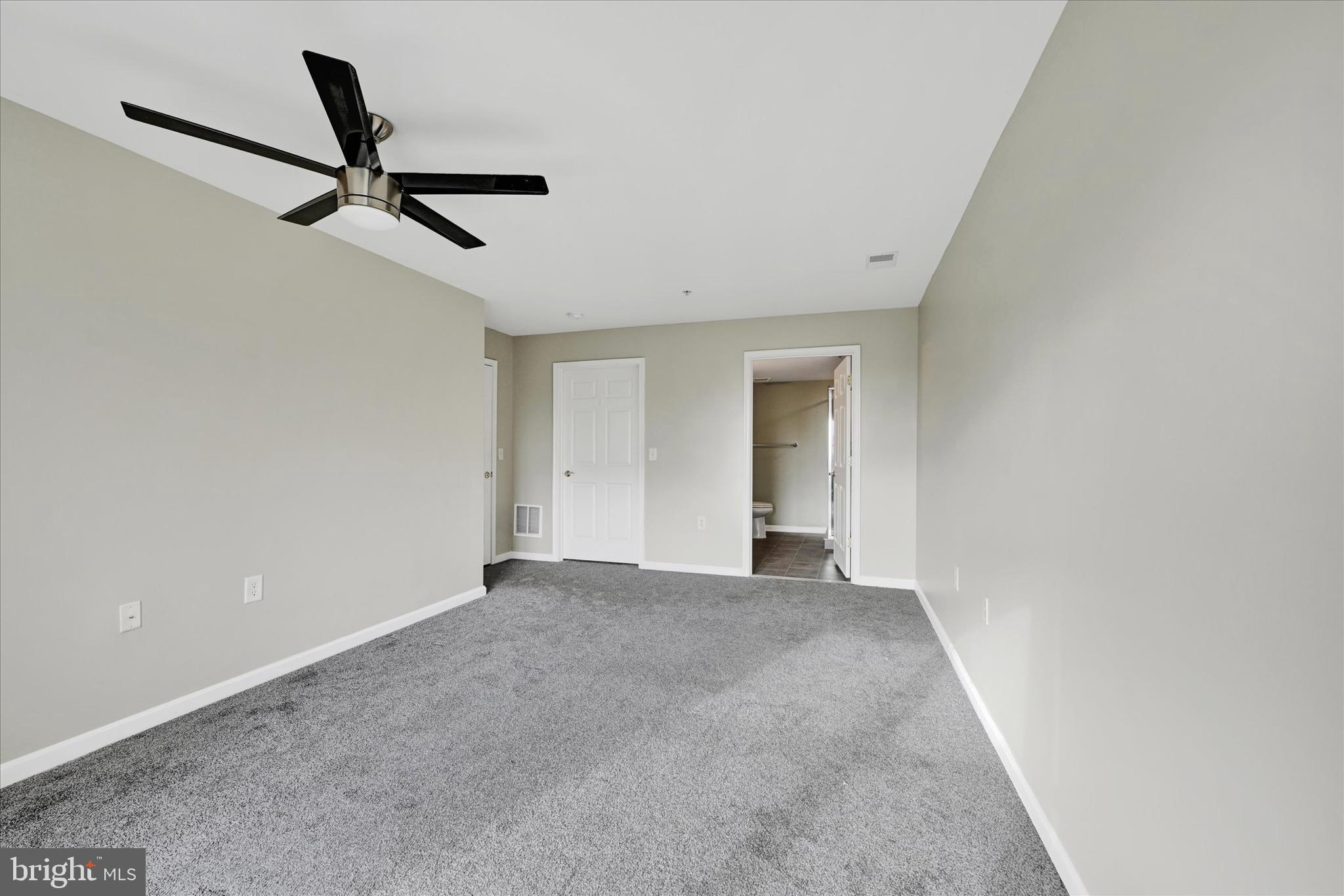 ROUNDWOOD RIDGE - Residential