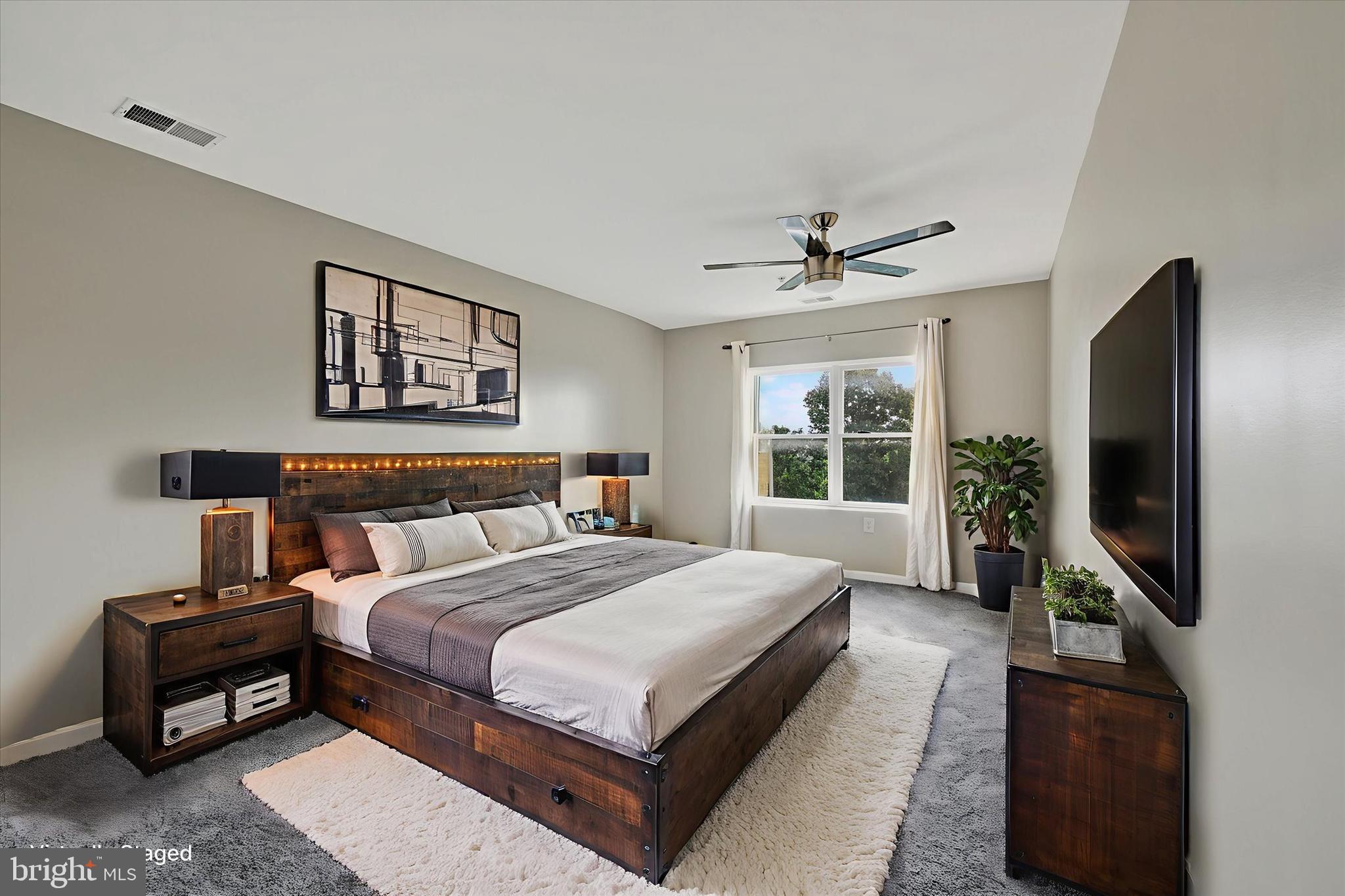 ROUNDWOOD RIDGE - Residential