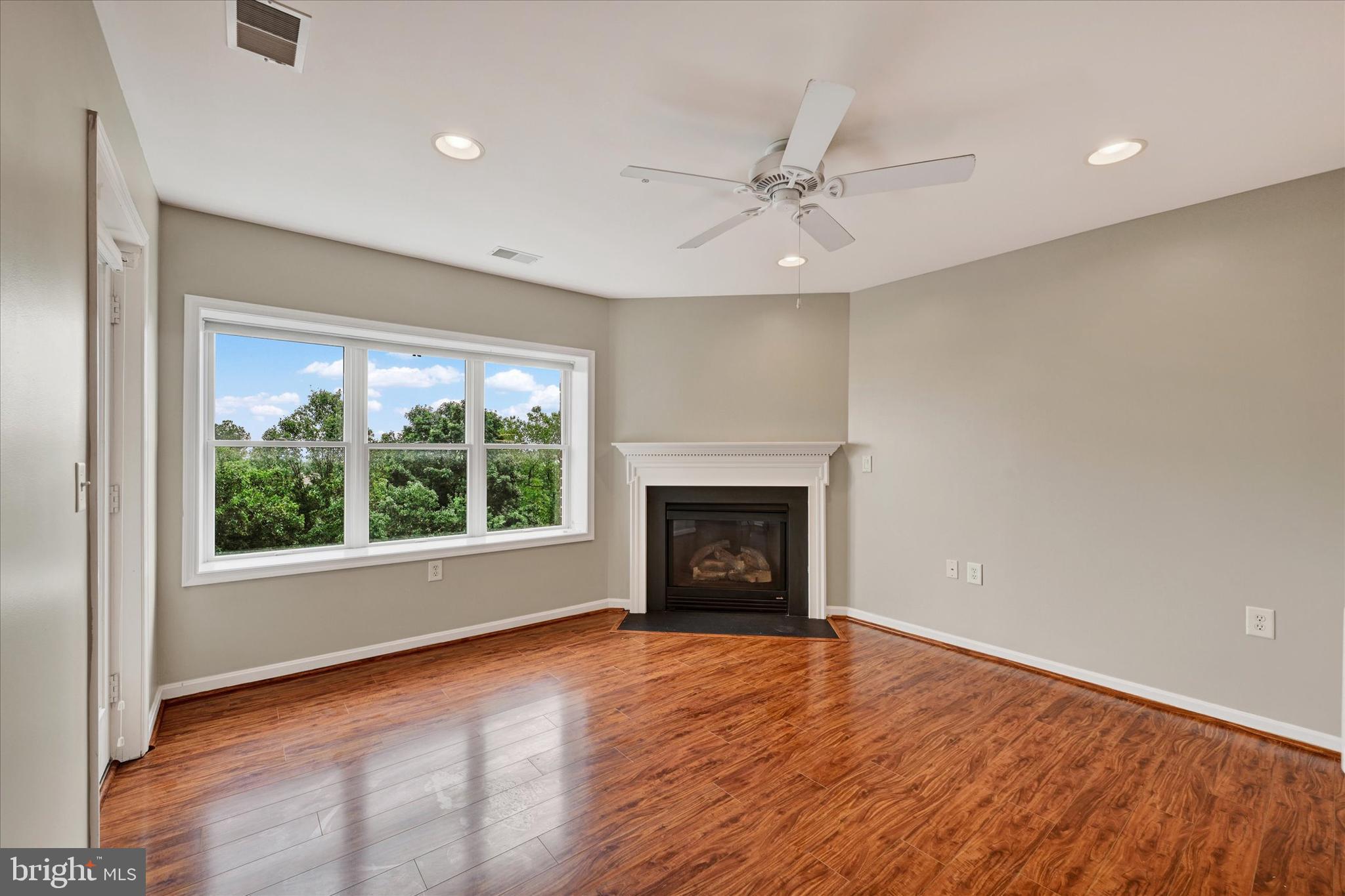 ROUNDWOOD RIDGE - Residential