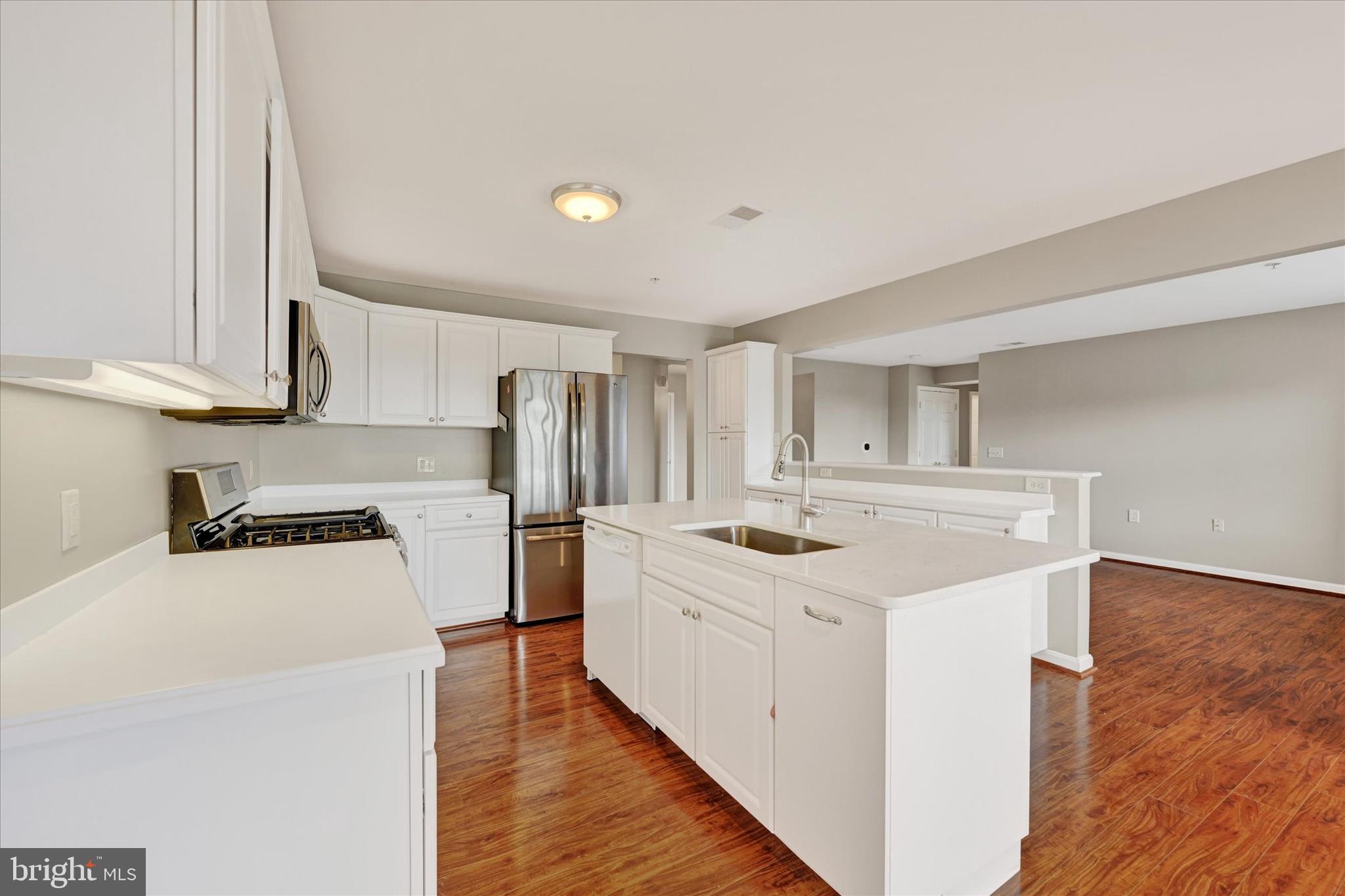 ROUNDWOOD RIDGE - Residential