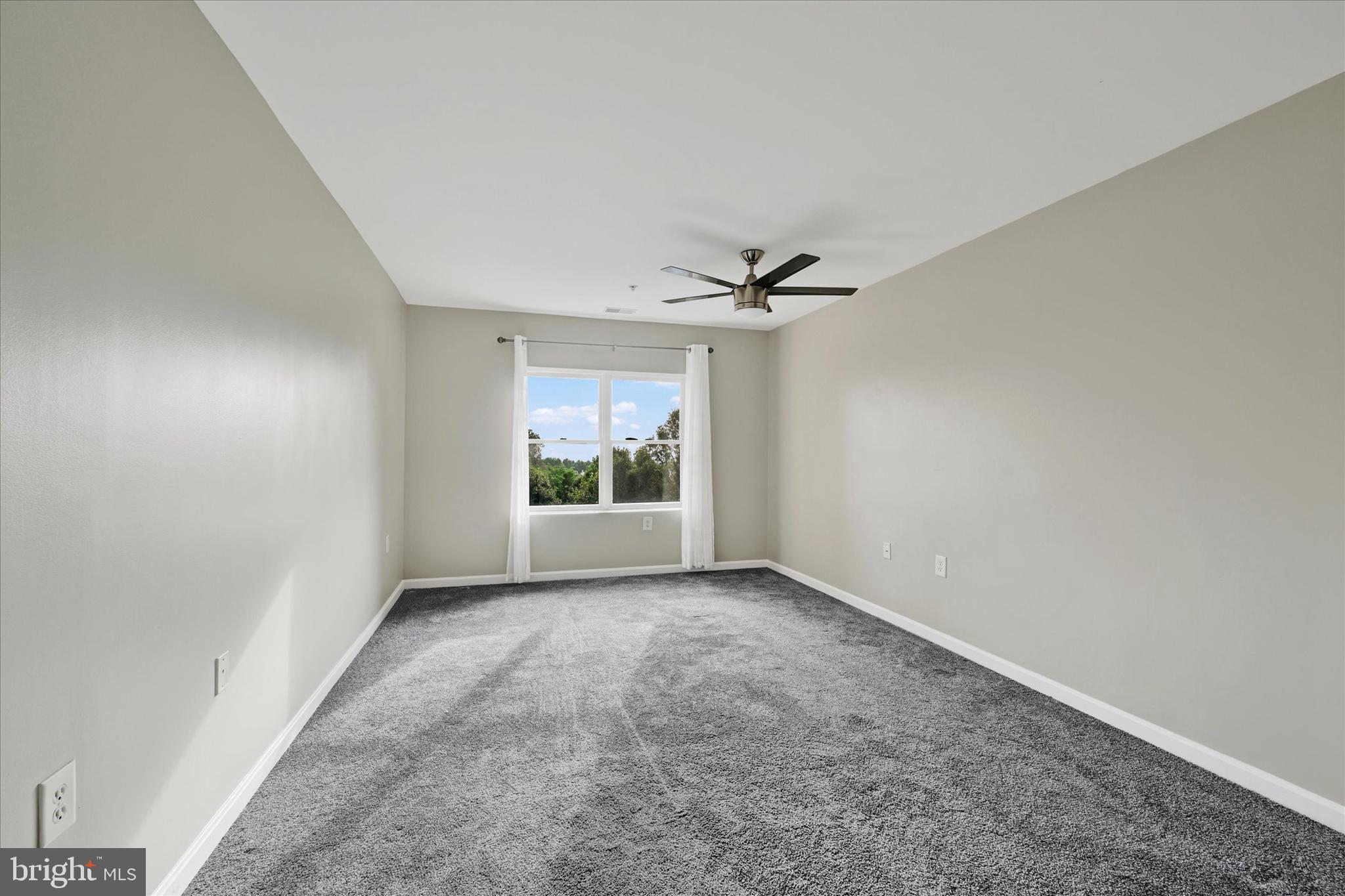 ROUNDWOOD RIDGE - Residential