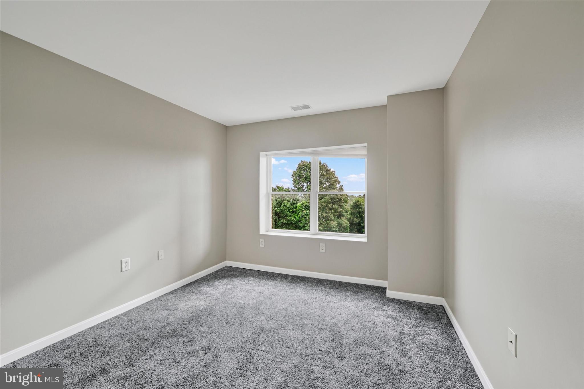 ROUNDWOOD RIDGE - Residential