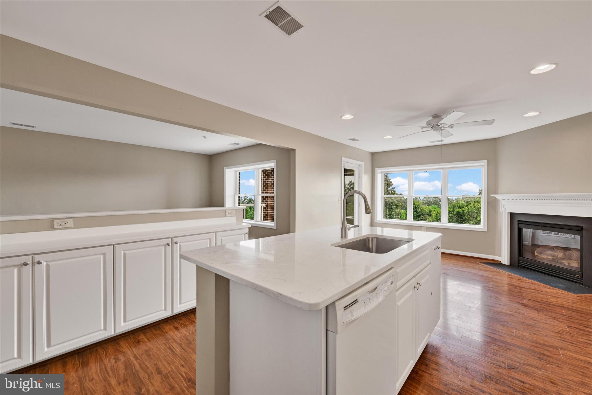 ROUNDWOOD RIDGE - Residential