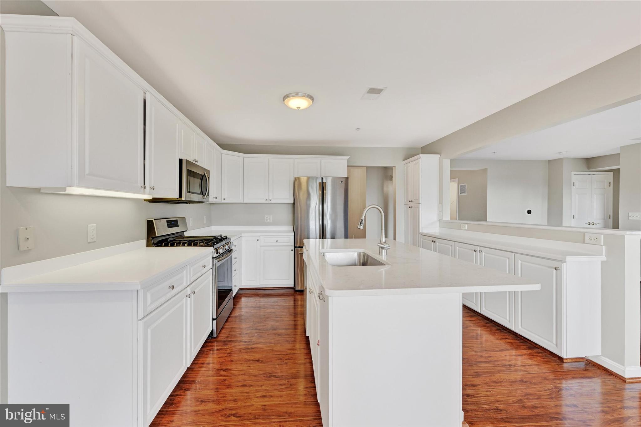 ROUNDWOOD RIDGE - Residential