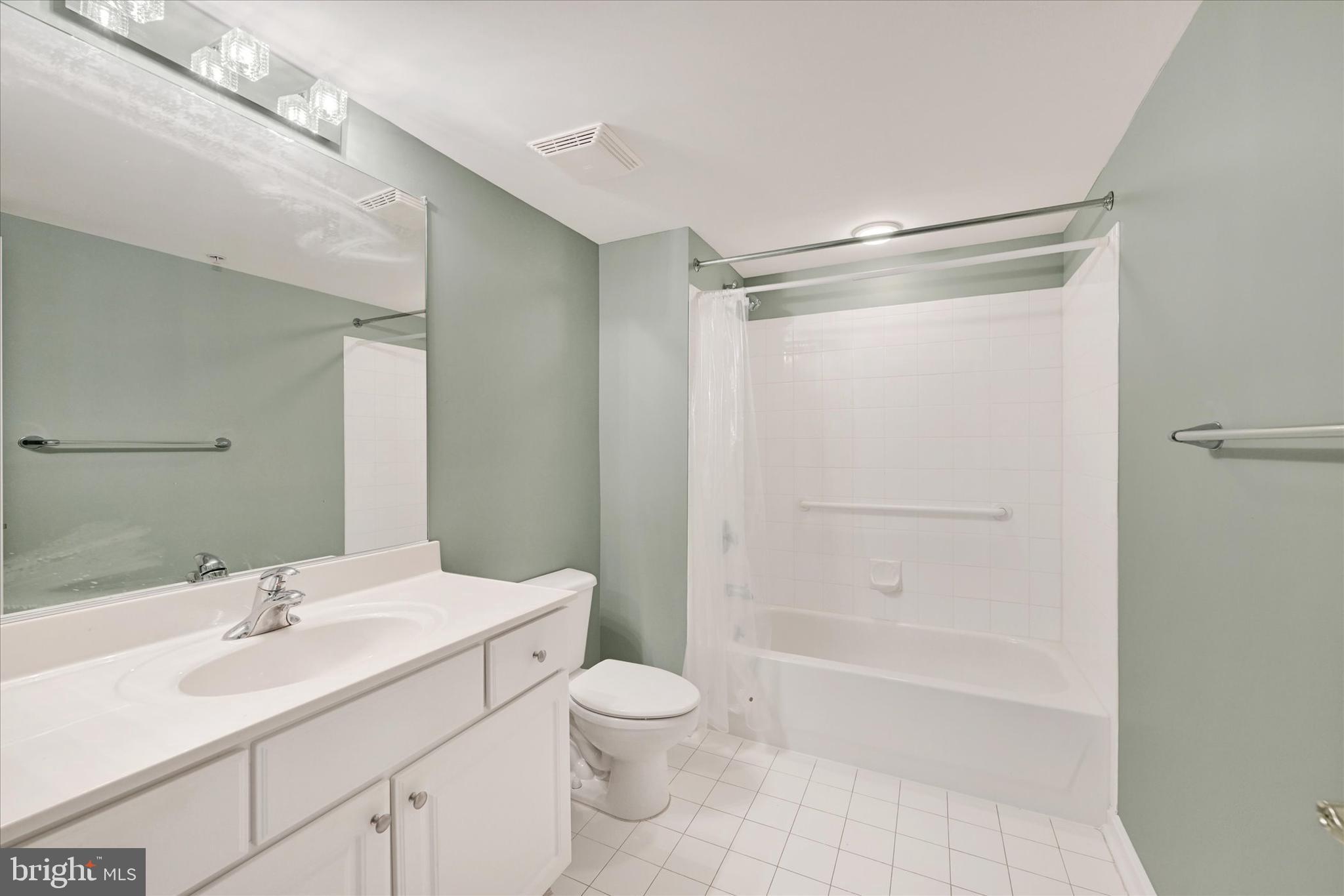 ROUNDWOOD RIDGE - Residential