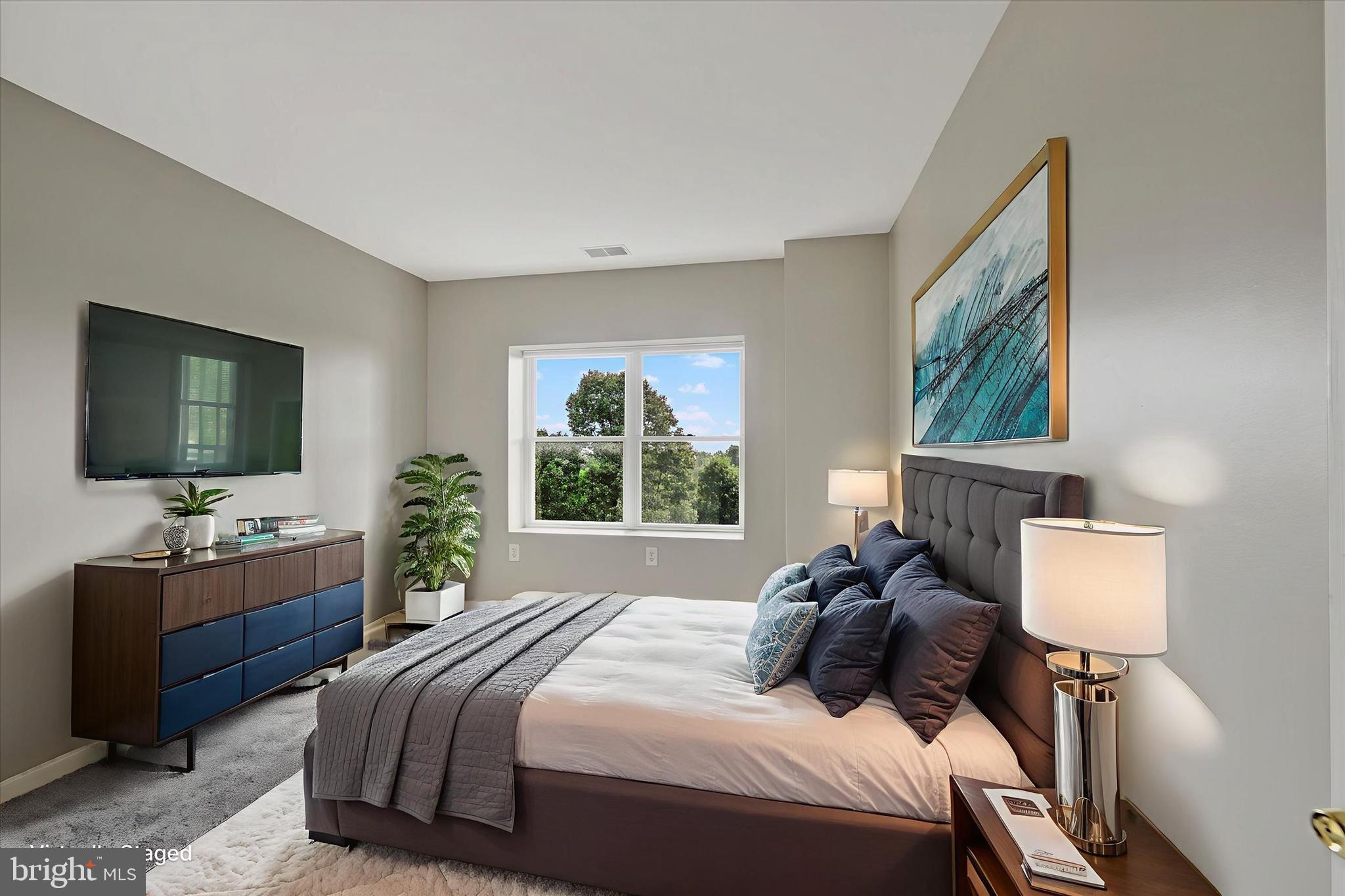 ROUNDWOOD RIDGE - Residential