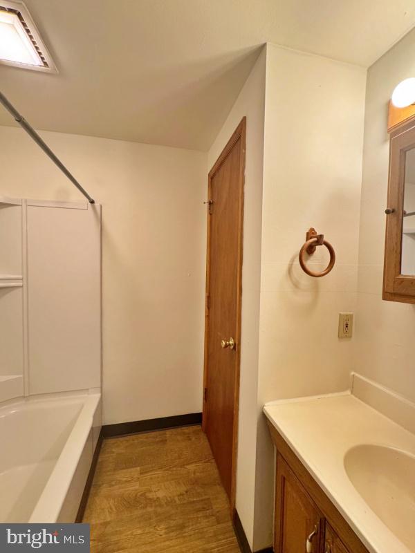 EAST BERLIN - Residential Lease