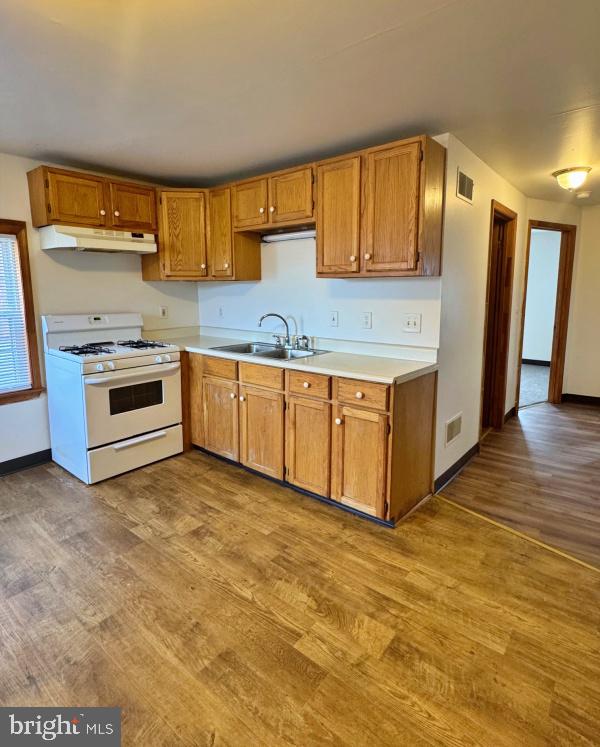 EAST BERLIN - Residential Lease