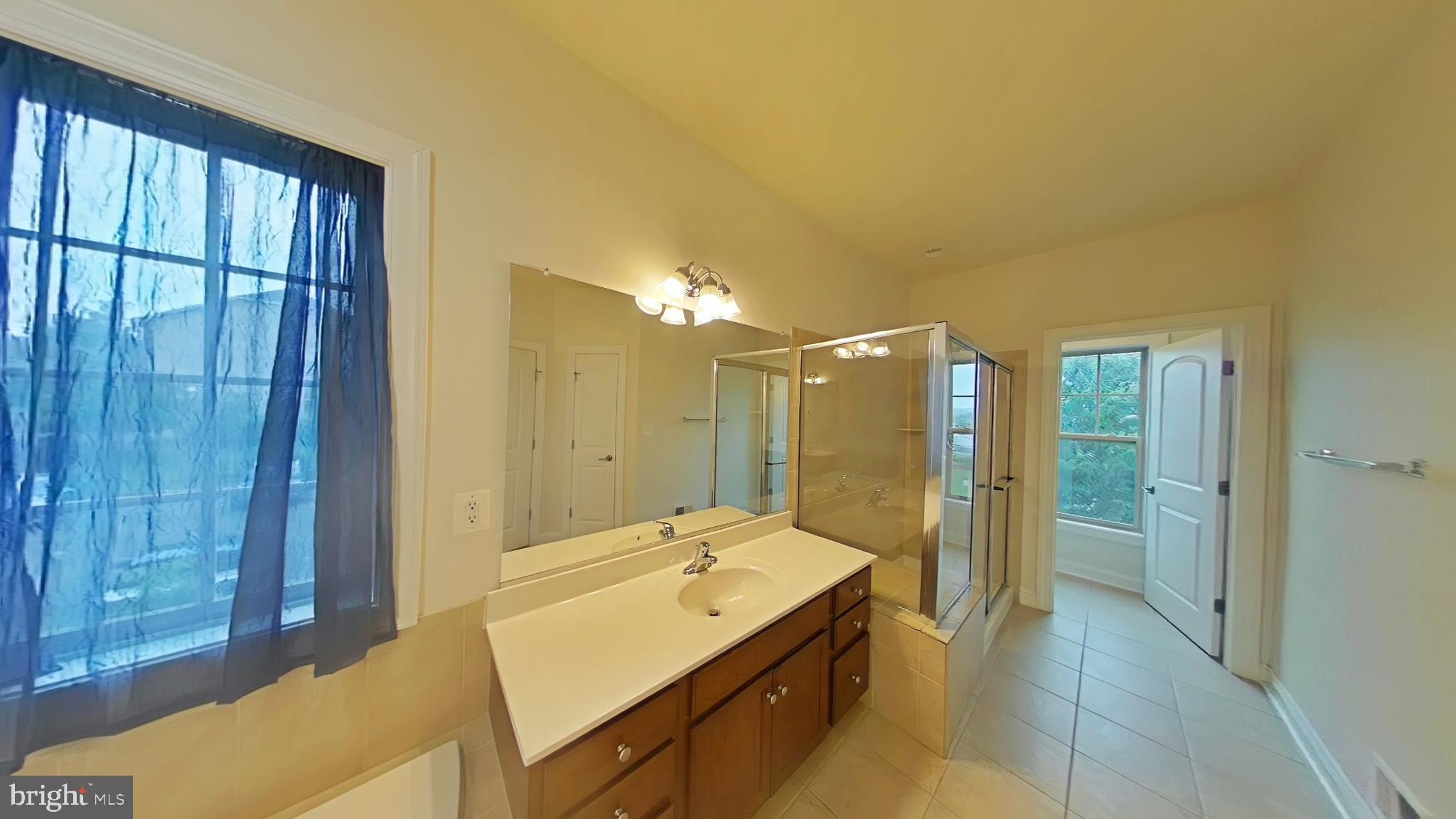 PORT POTOMAC - Residential