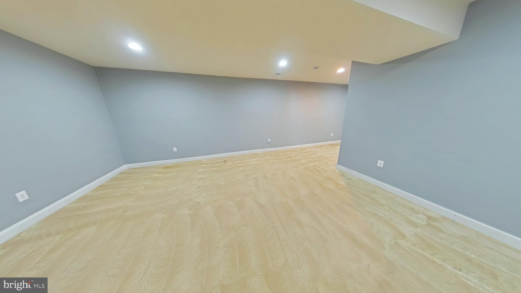 PORT POTOMAC - Residential