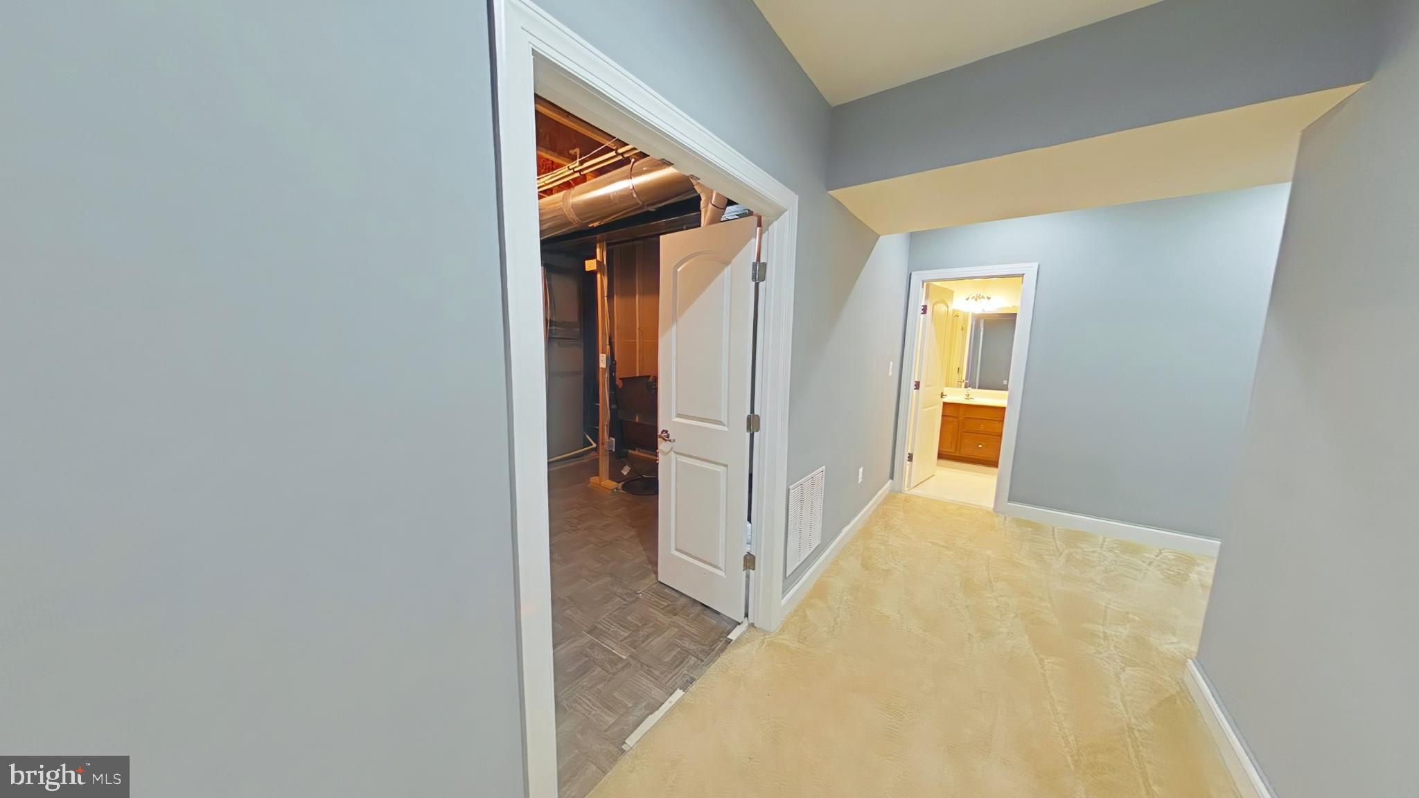 PORT POTOMAC - Residential