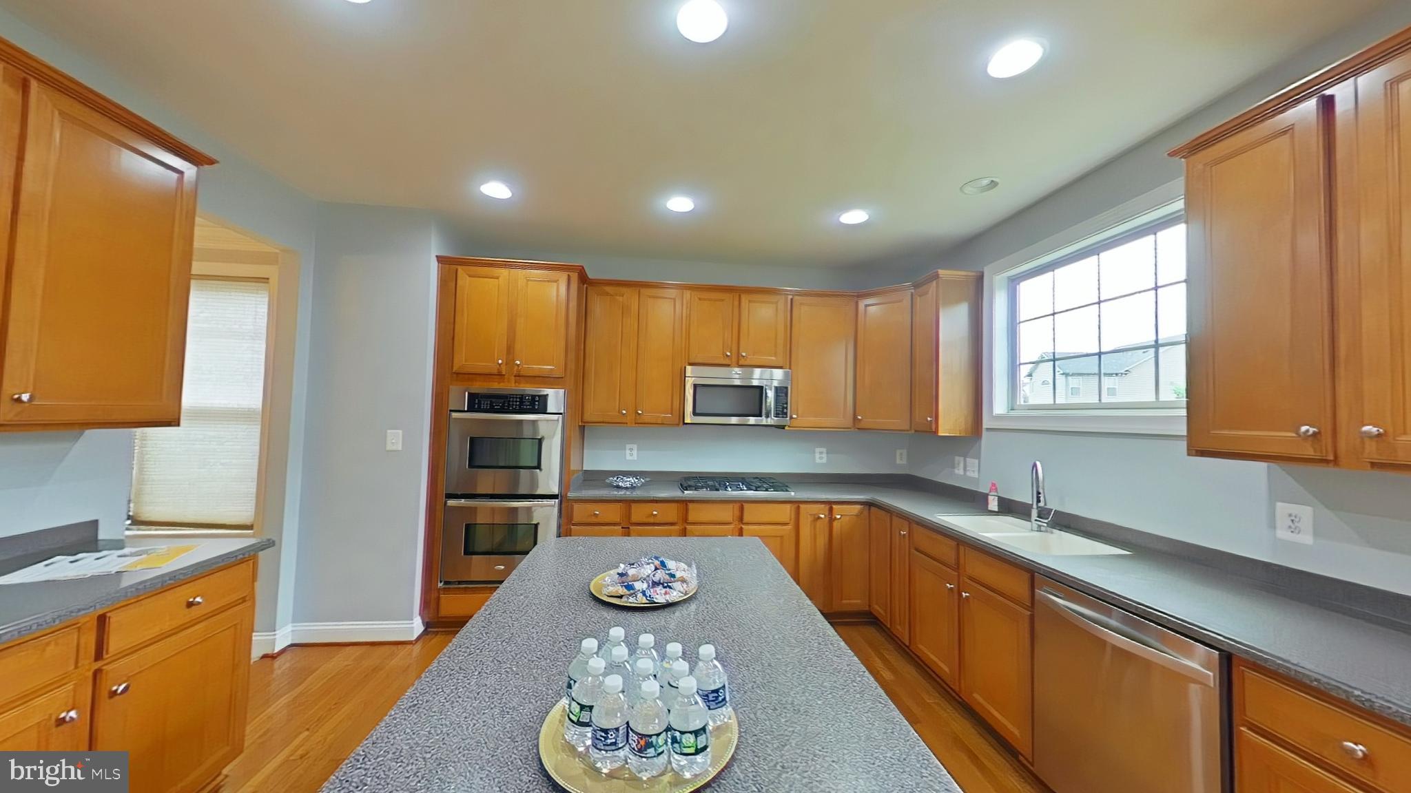 PORT POTOMAC - Residential