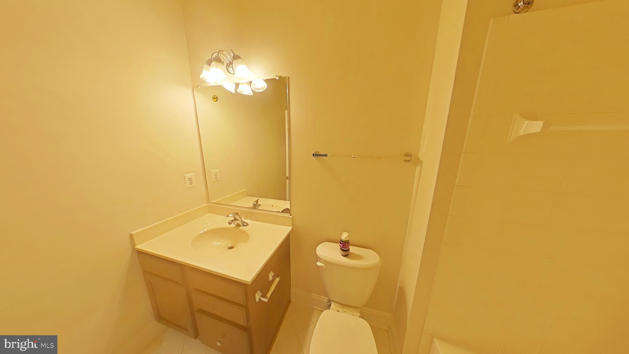 PORT POTOMAC - Residential