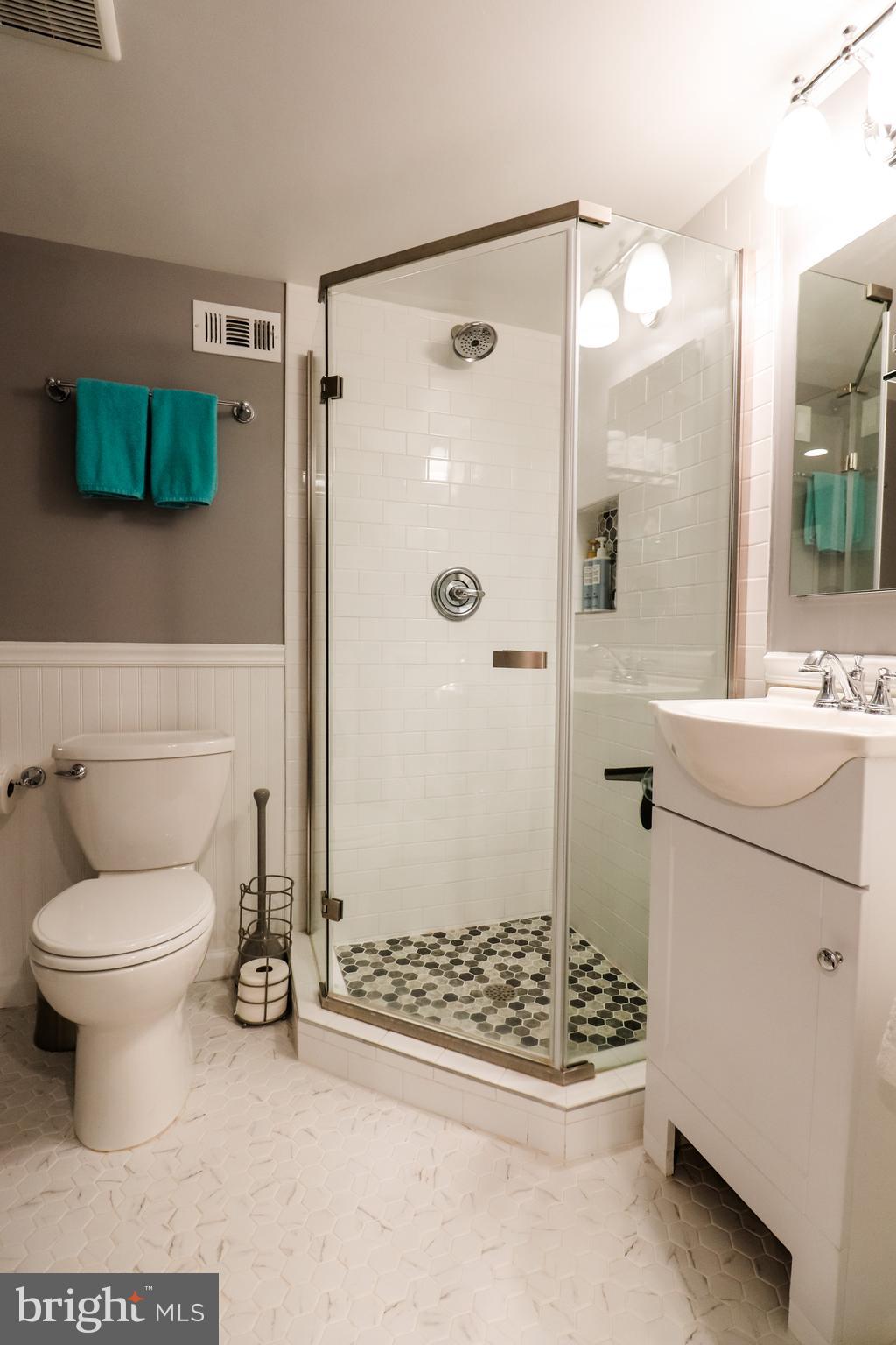 FAIRLINGTON ARBORS - Residential Lease