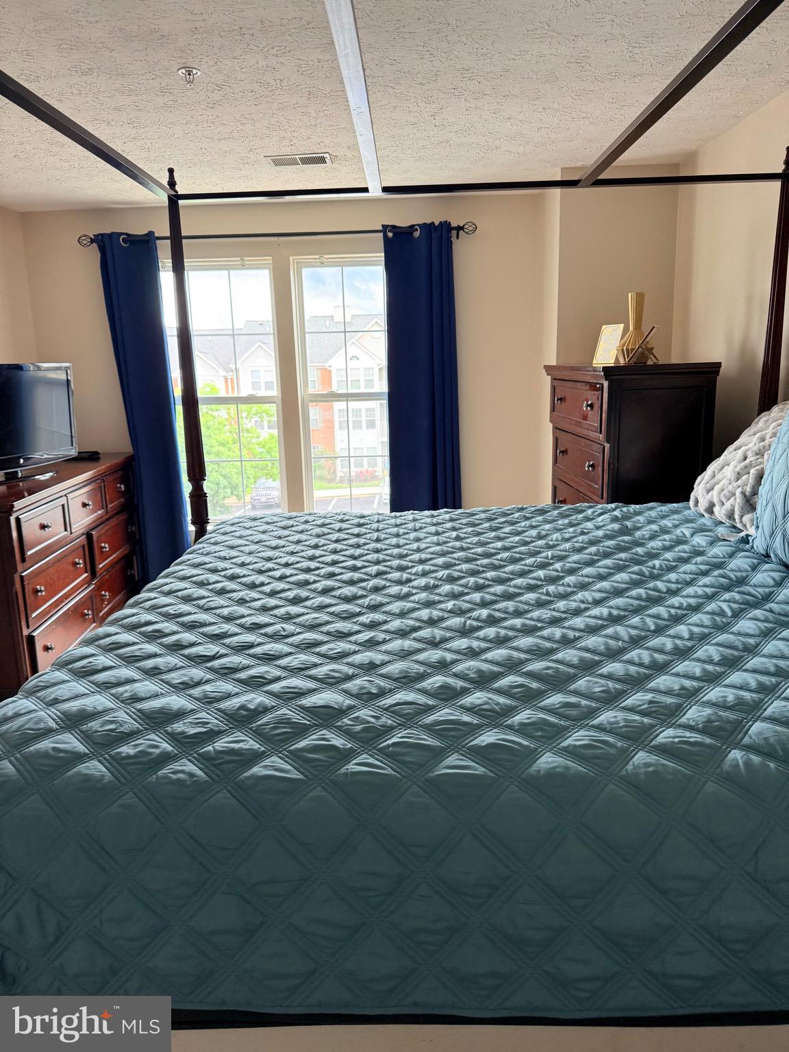 PINEY ORCHARD - Residential