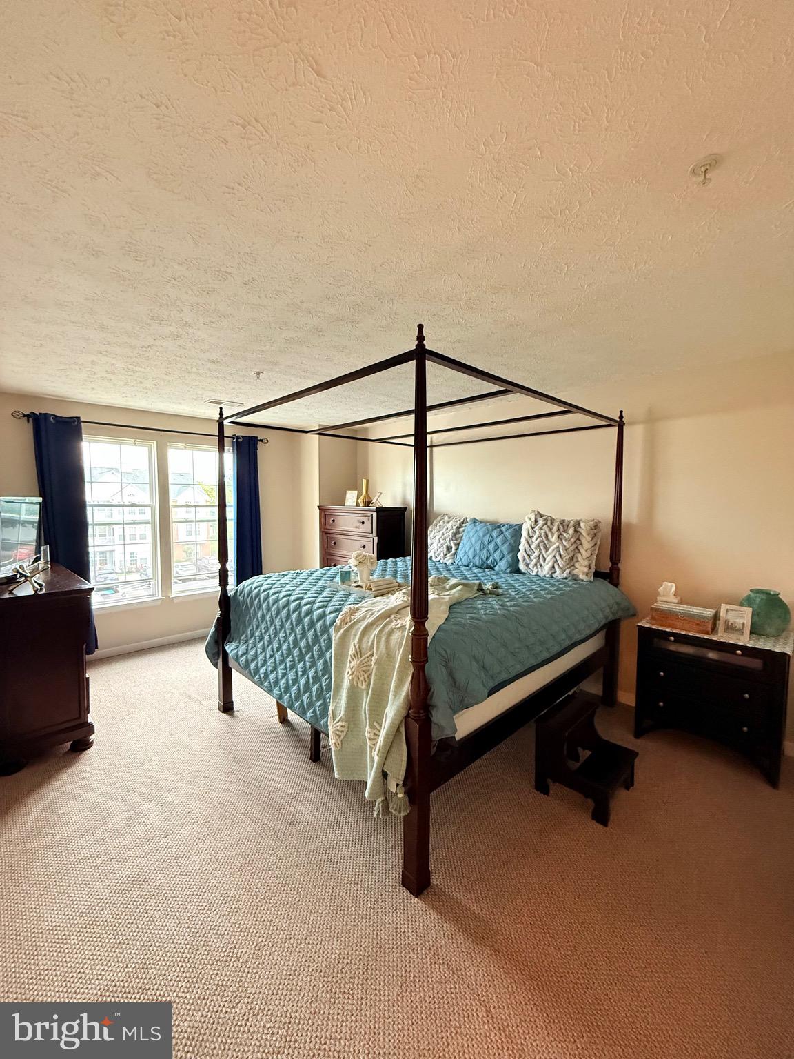 PINEY ORCHARD - Residential