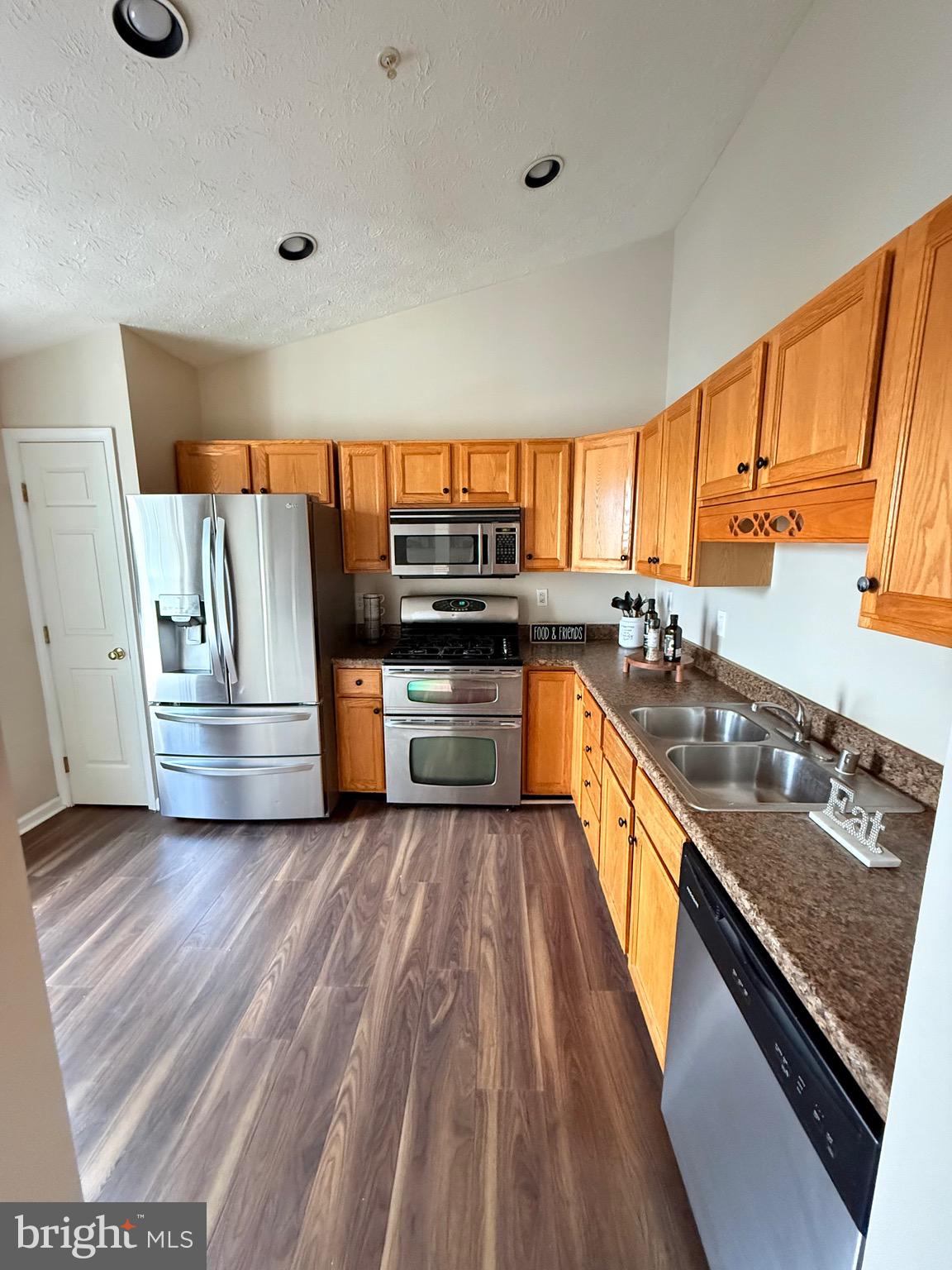 PINEY ORCHARD - Residential