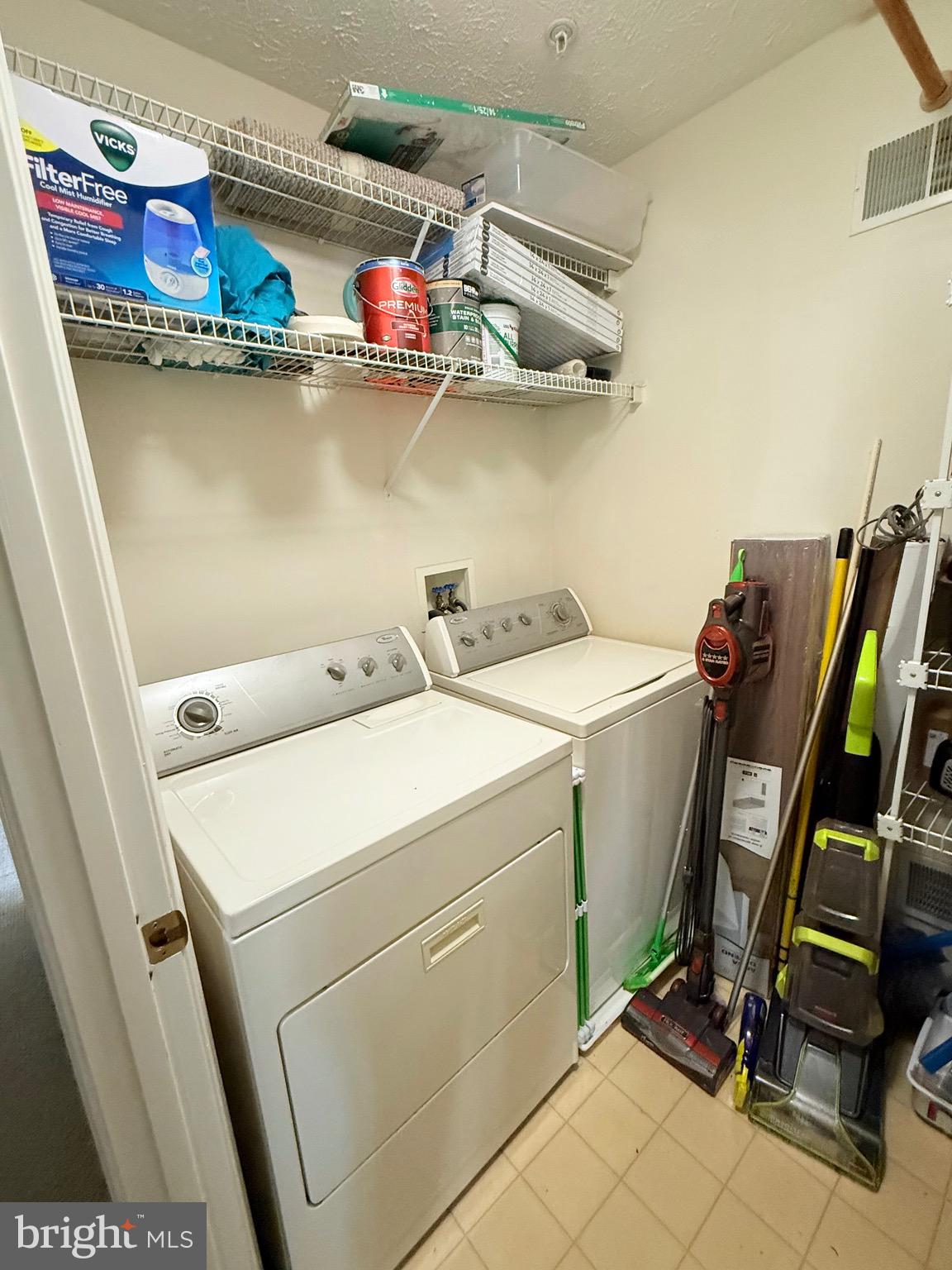 PINEY ORCHARD - Residential