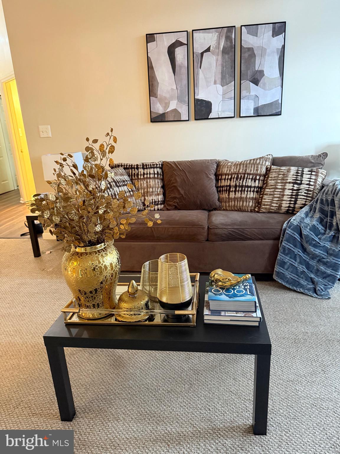 PINEY ORCHARD - Residential