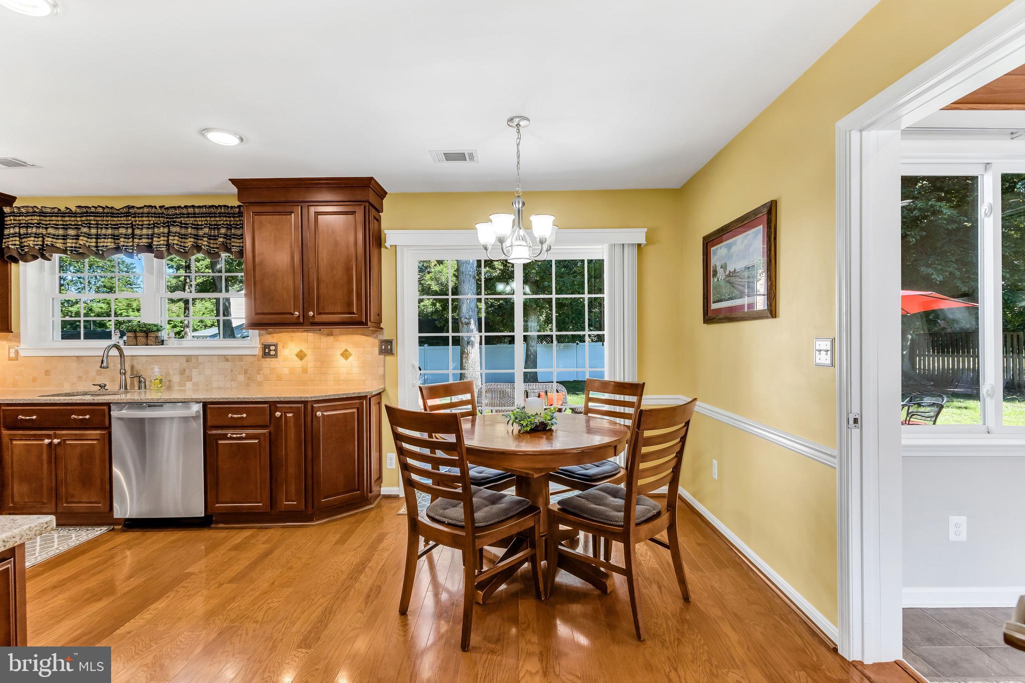 207 PERSIMMON COURT