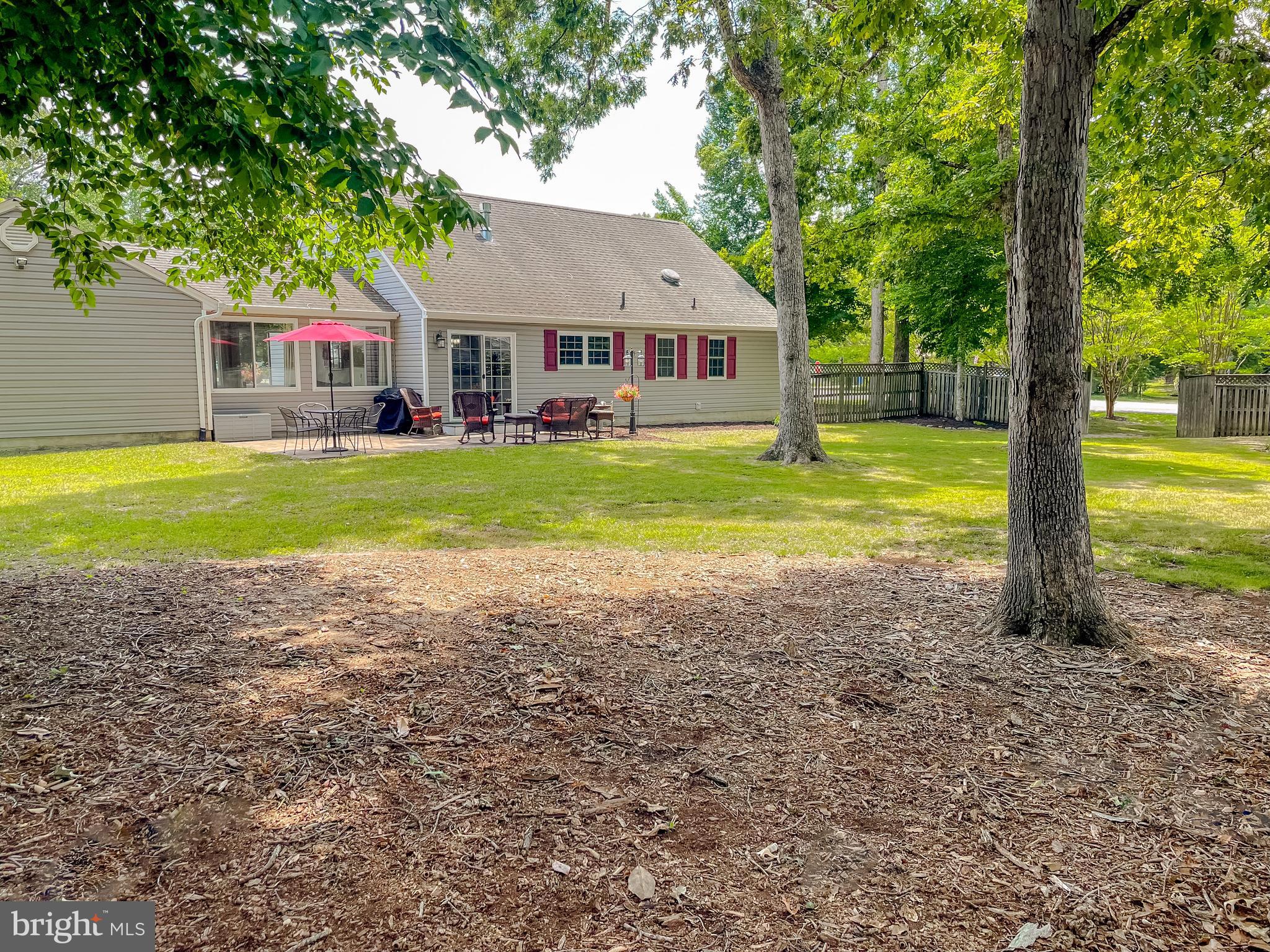 207 PERSIMMON COURT