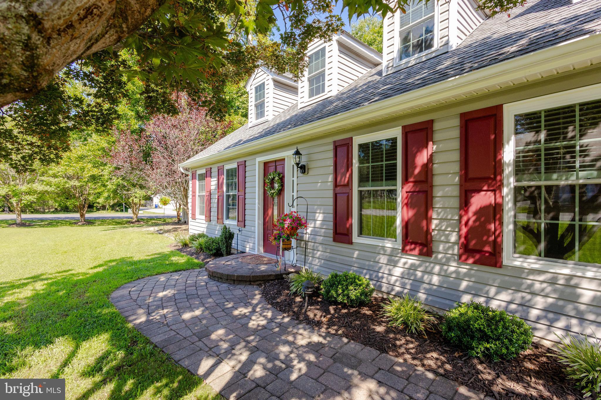 207 PERSIMMON COURT