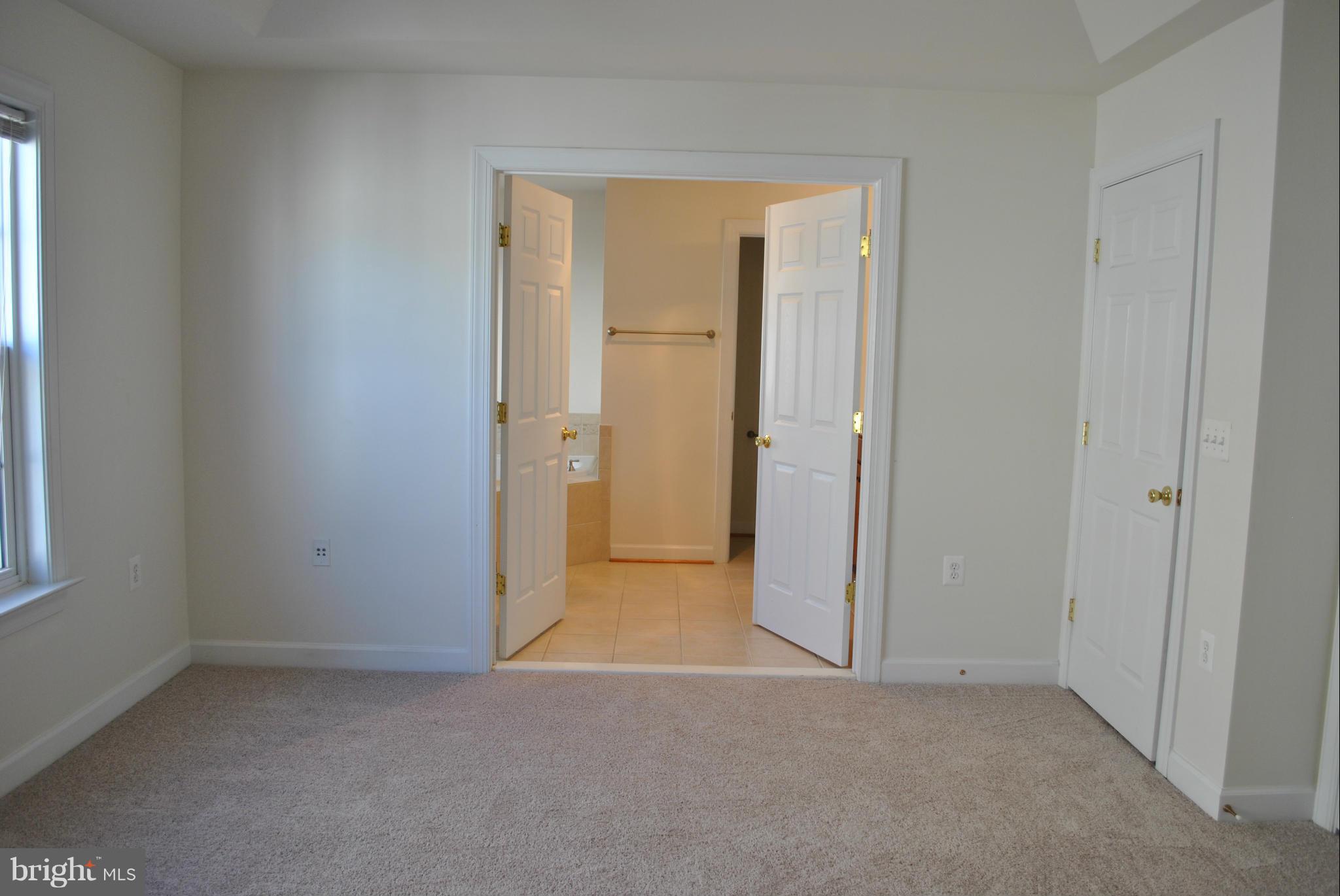 COPPERMINE CROSSING - Residential Lease