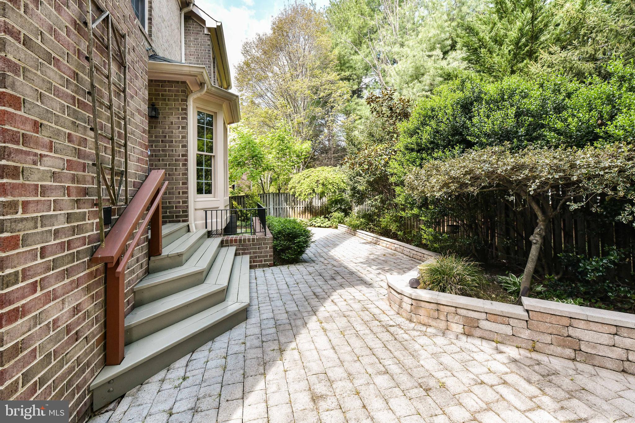 LAMBIANCE OF MCLEAN - Residential Lease