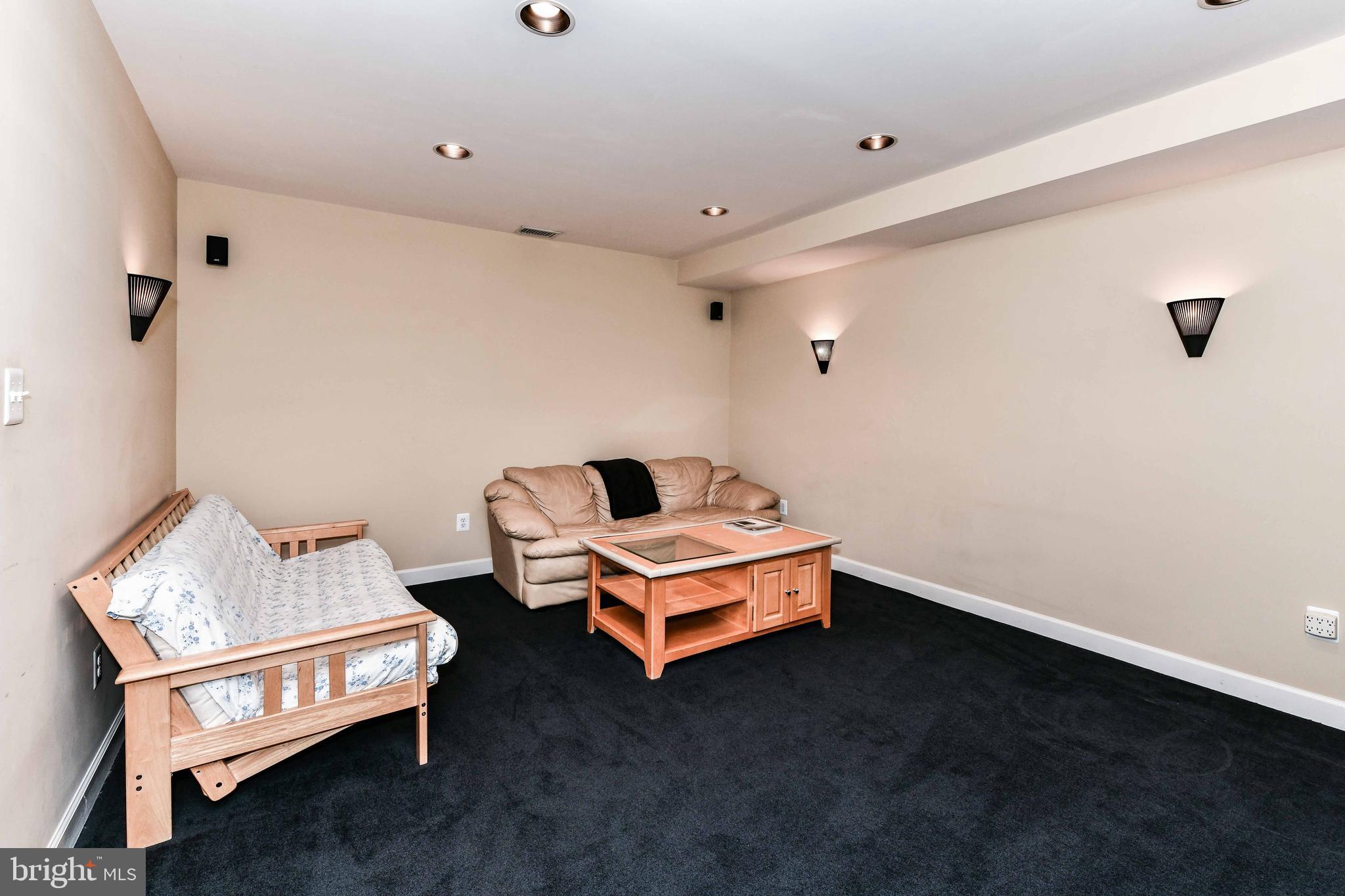 LAMBIANCE OF MCLEAN - Residential Lease