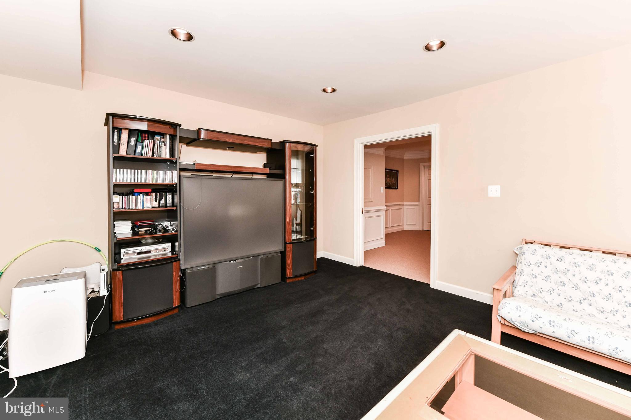 LAMBIANCE OF MCLEAN - Residential Lease