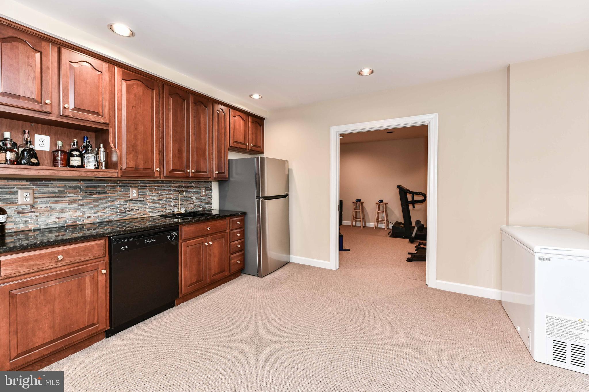 LAMBIANCE OF MCLEAN - Residential Lease