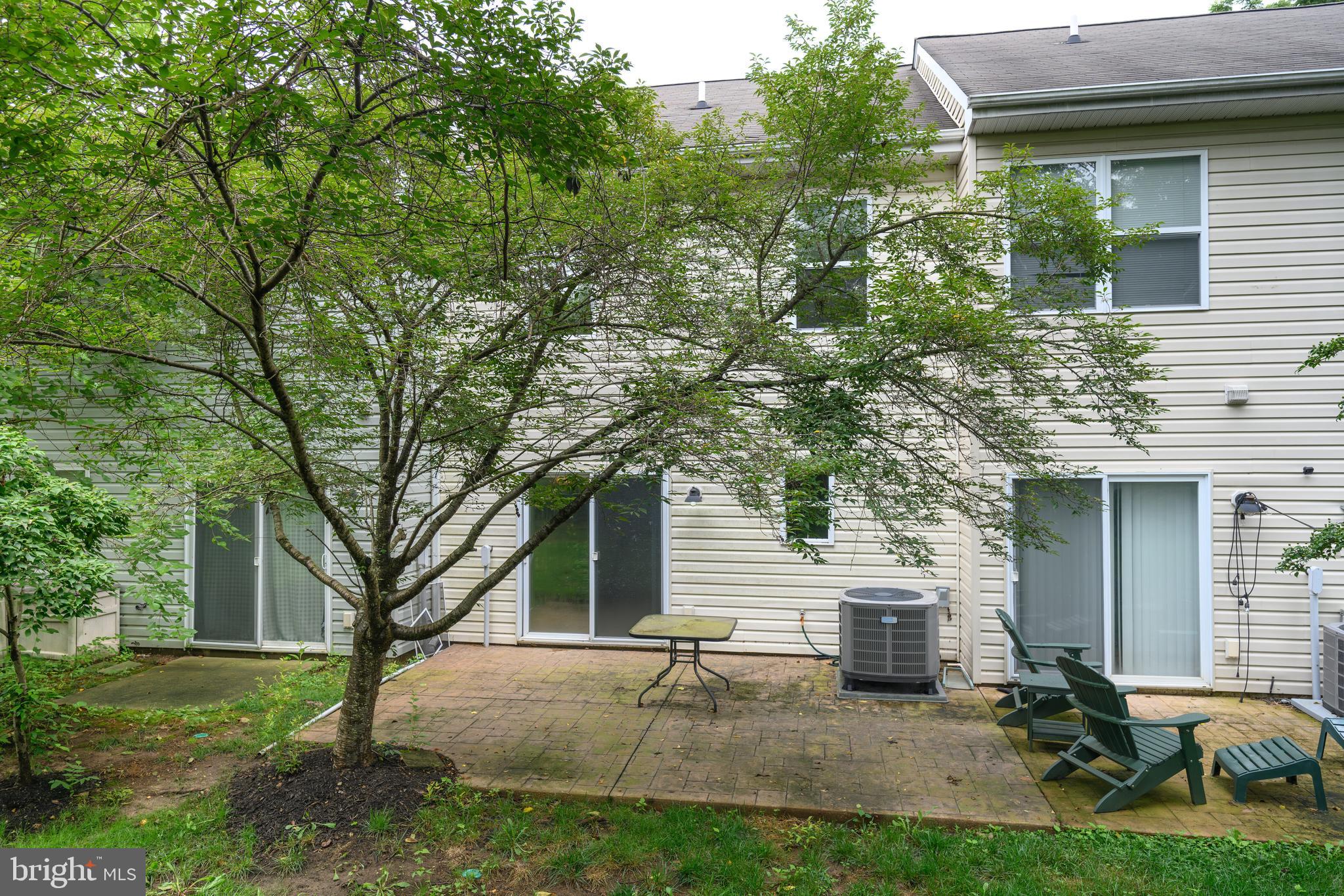 304 HILLTOP LANE